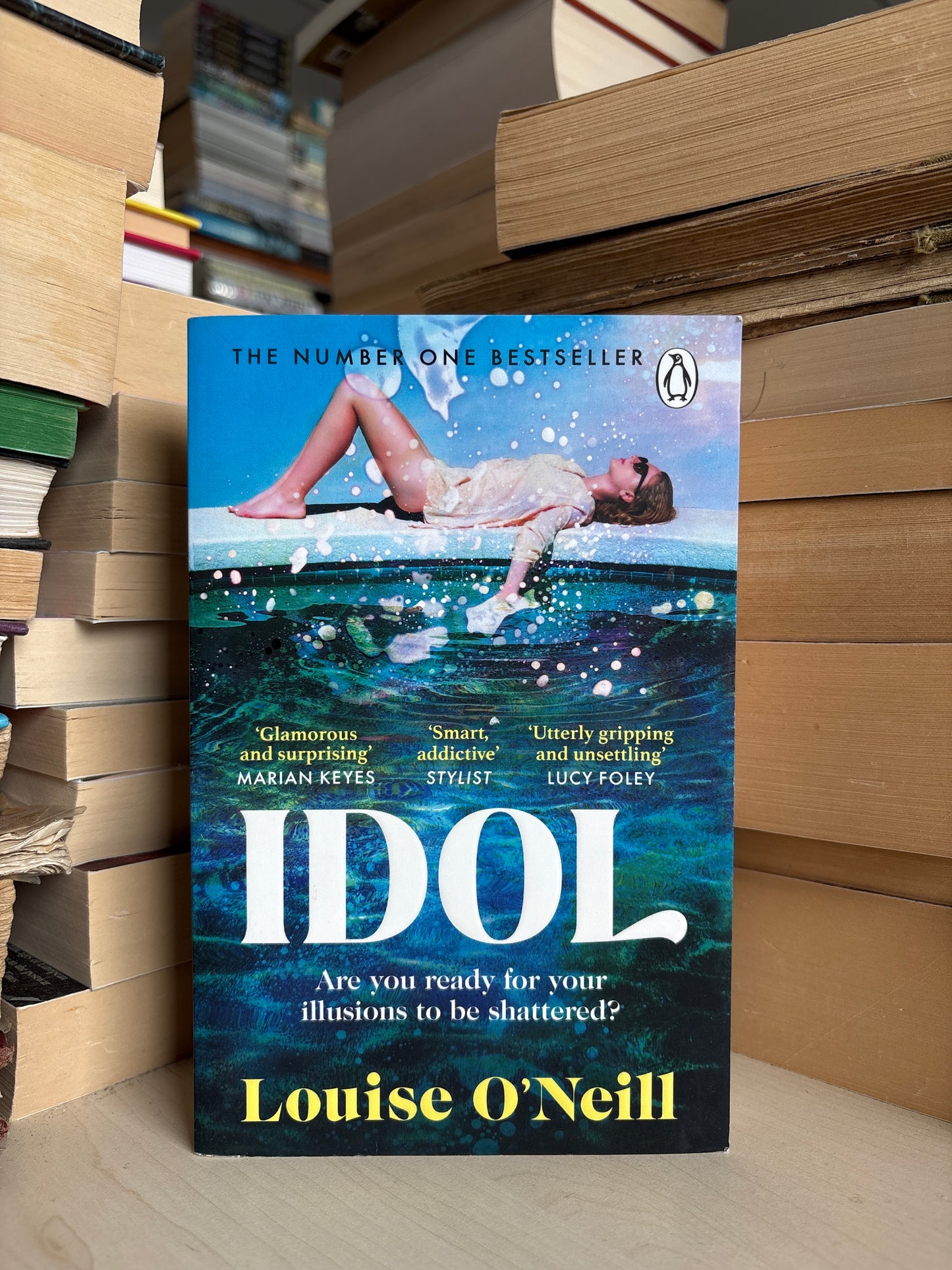 Louise O'Neil - Idol