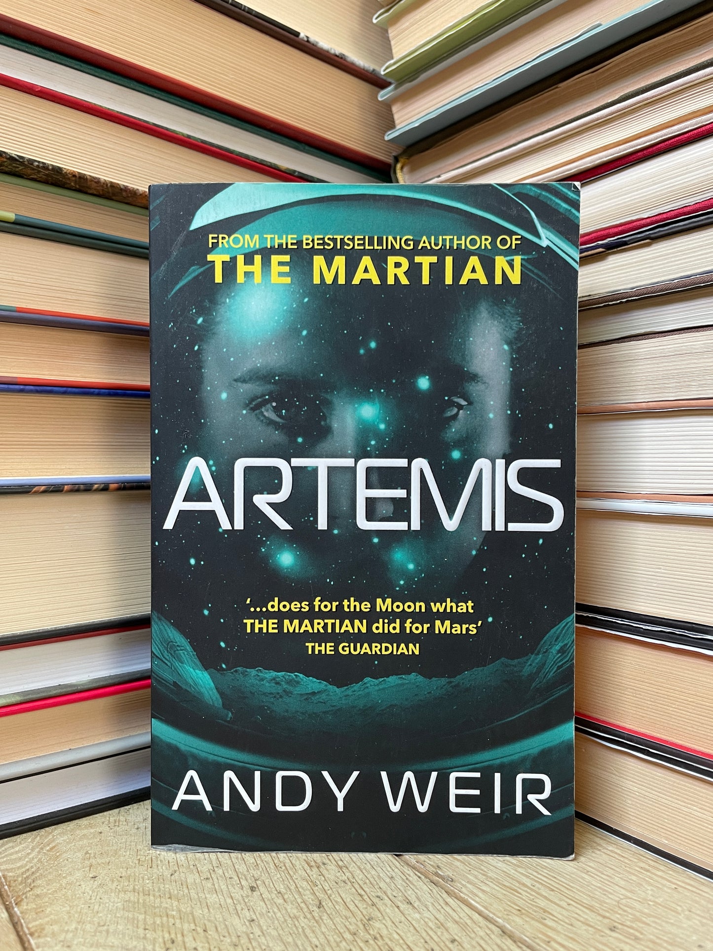 Andy Weir - Artemis
