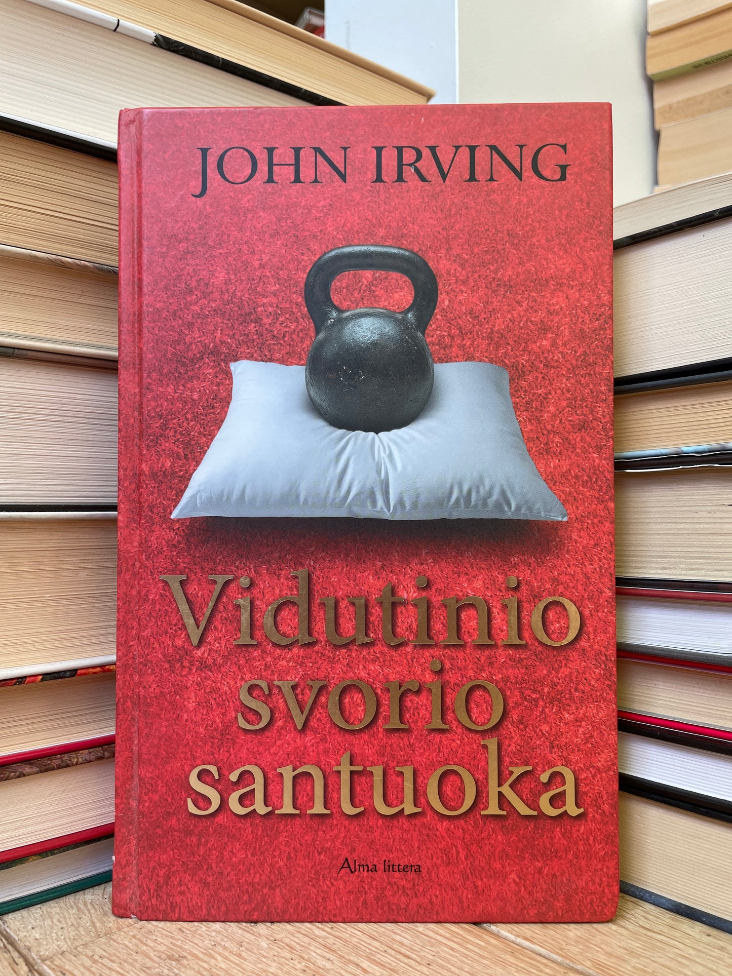 John Irving - ,,Vidutinio svorio santuoka"