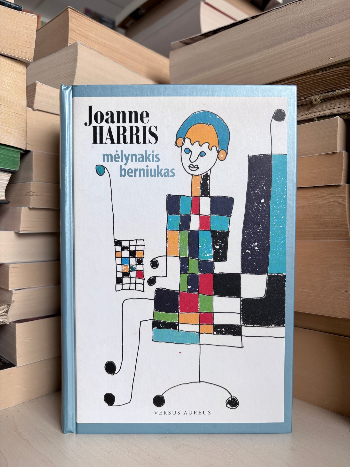 Joanne Harris - ,,Mėlynakis berniukas"