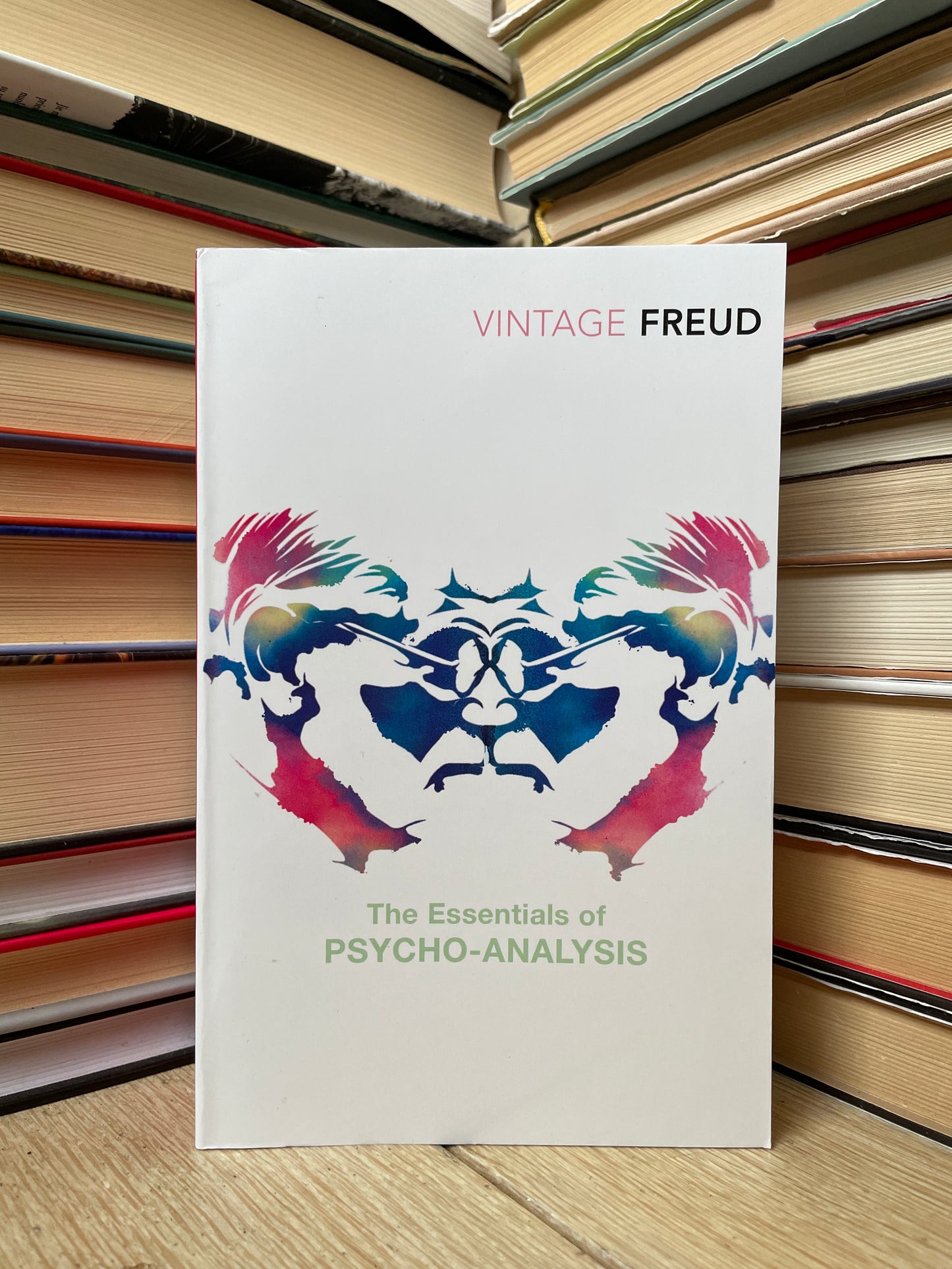 Sigmund Freud - The Essentials of Psycho-Analysis