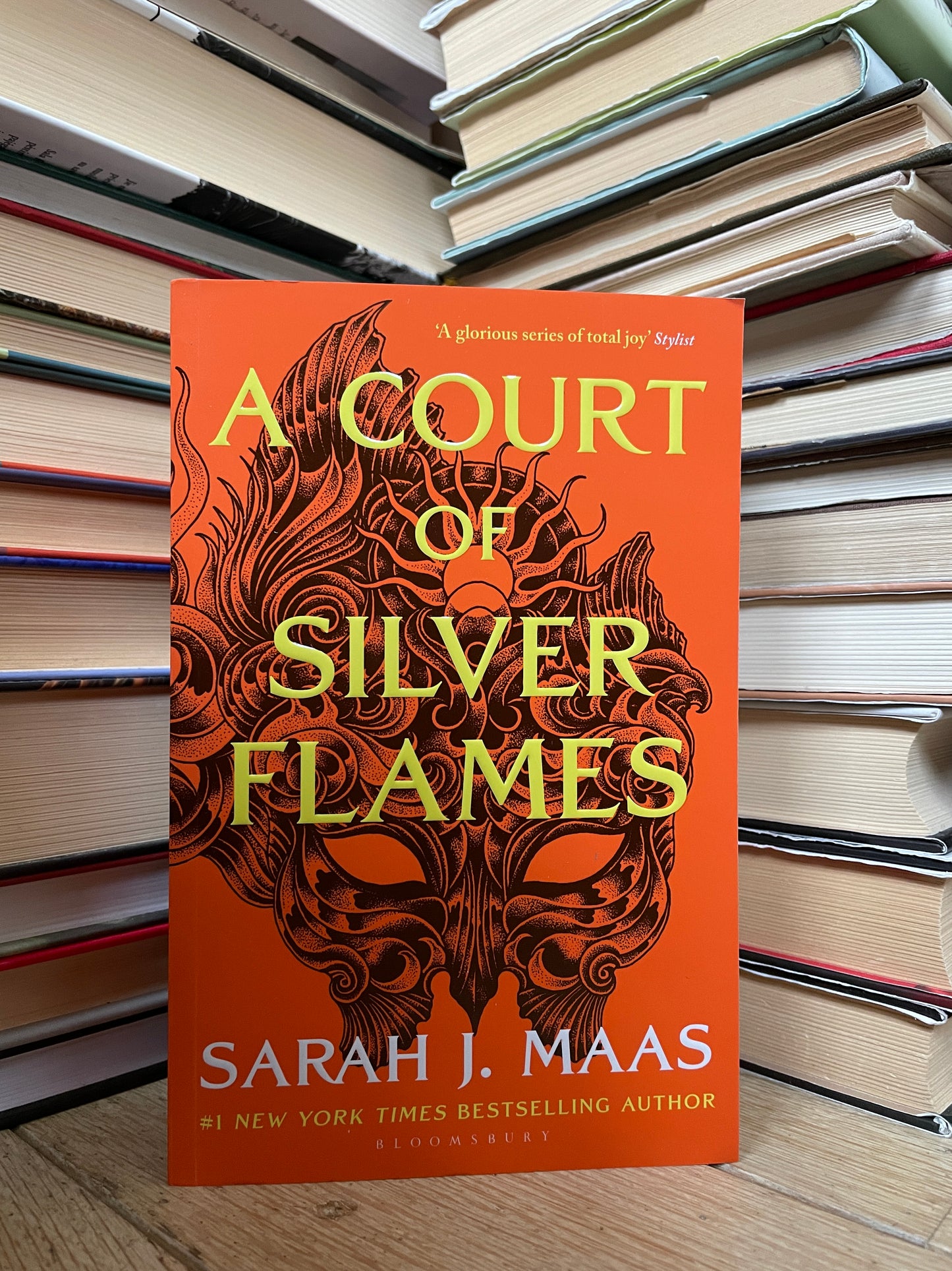 Sarah J. Maas - A Court of Silver Flames