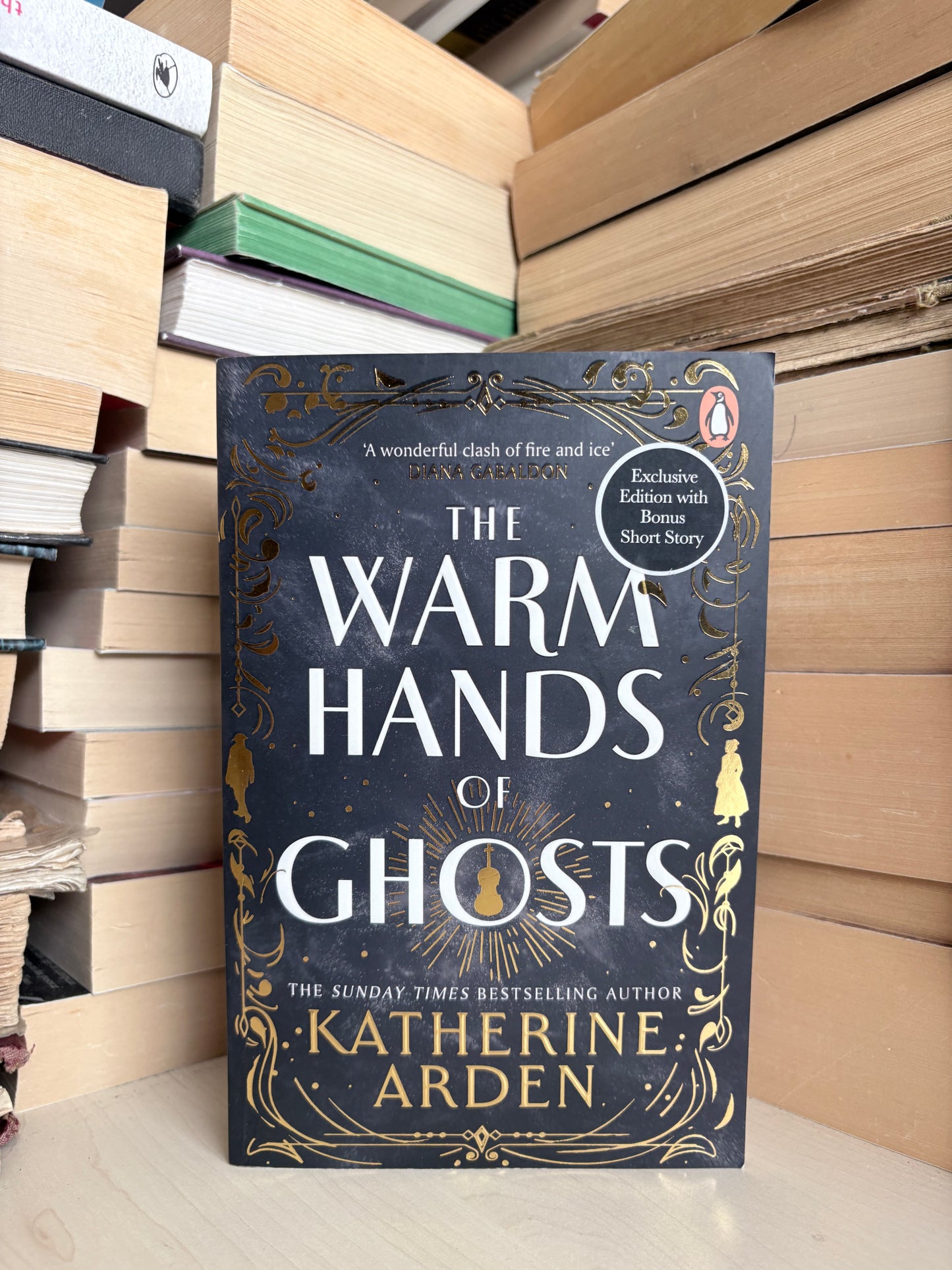 Katherine Arden - The Warm Hands of Ghosts