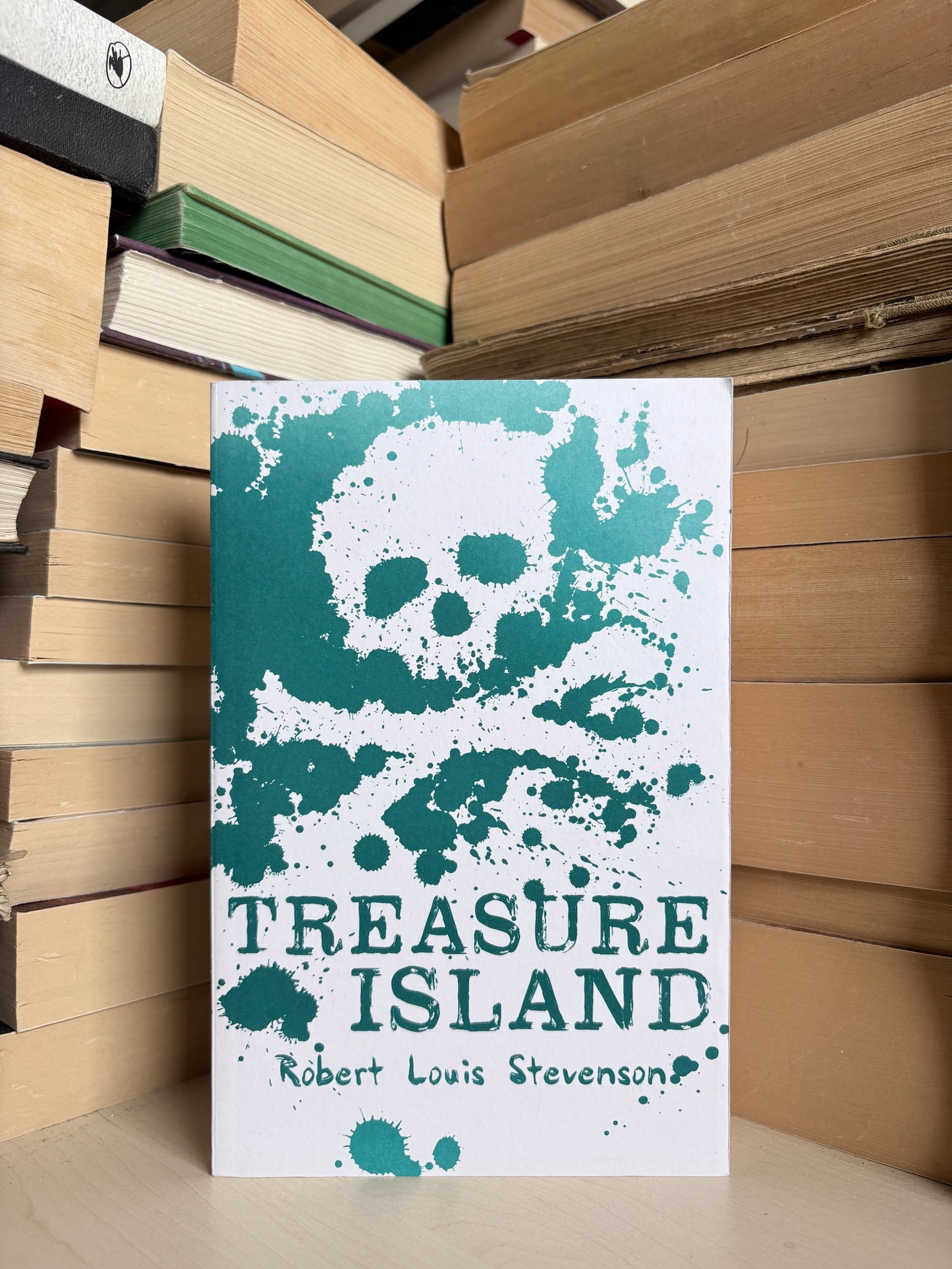Robert Louis Stevenson - Treasure Island