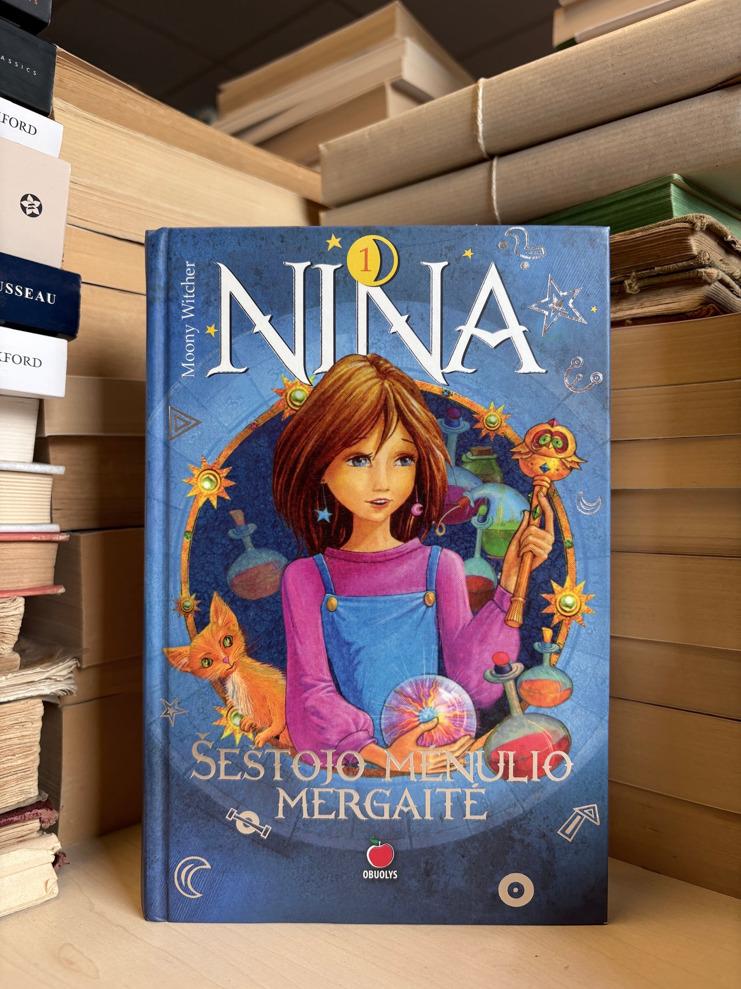 Moony Witcher - ,,Nina: šeštojo mėnulio mergaitė"