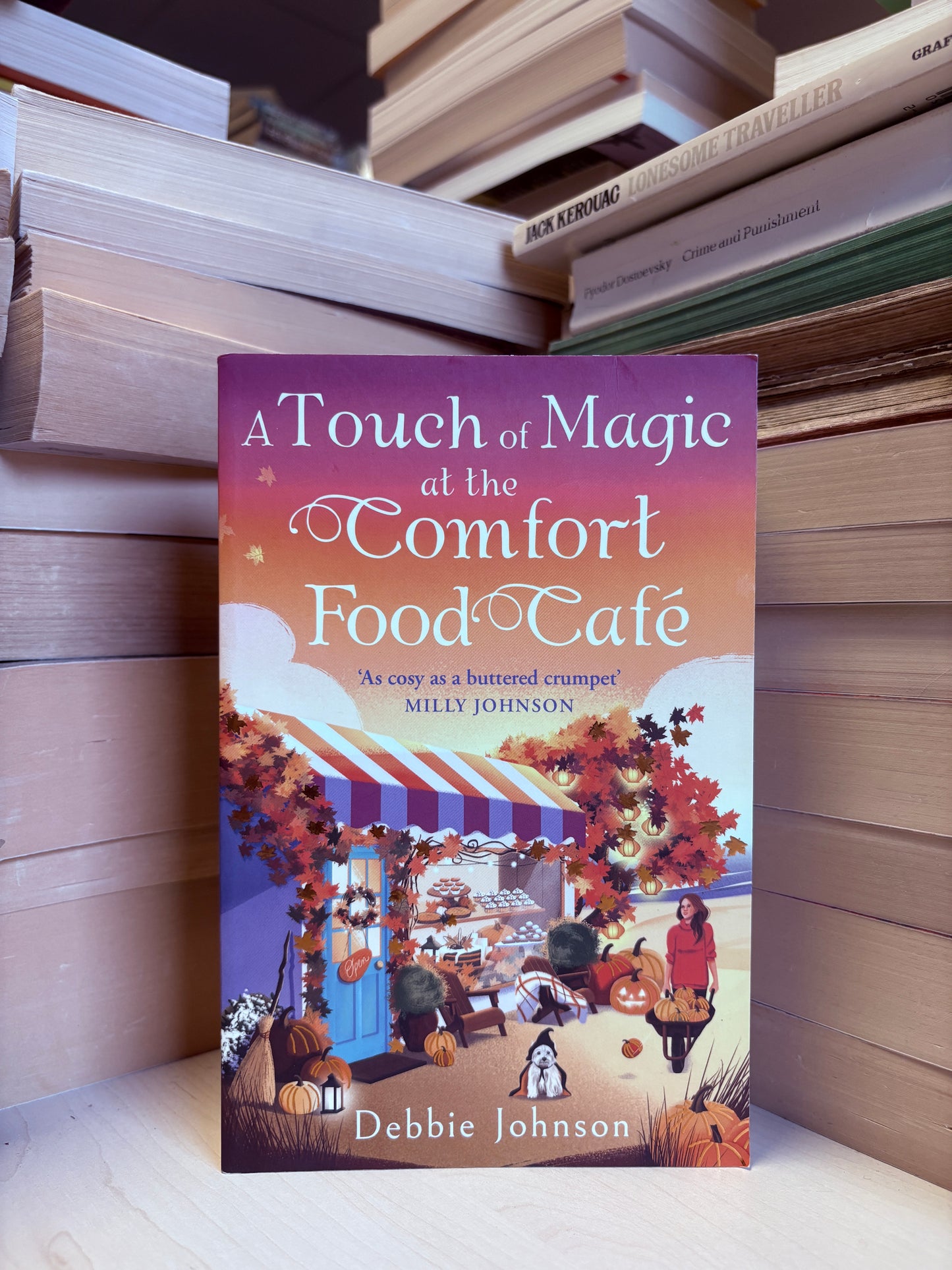 Debbie Johnson - A Touch of Magic at the Comfort Food Cafe