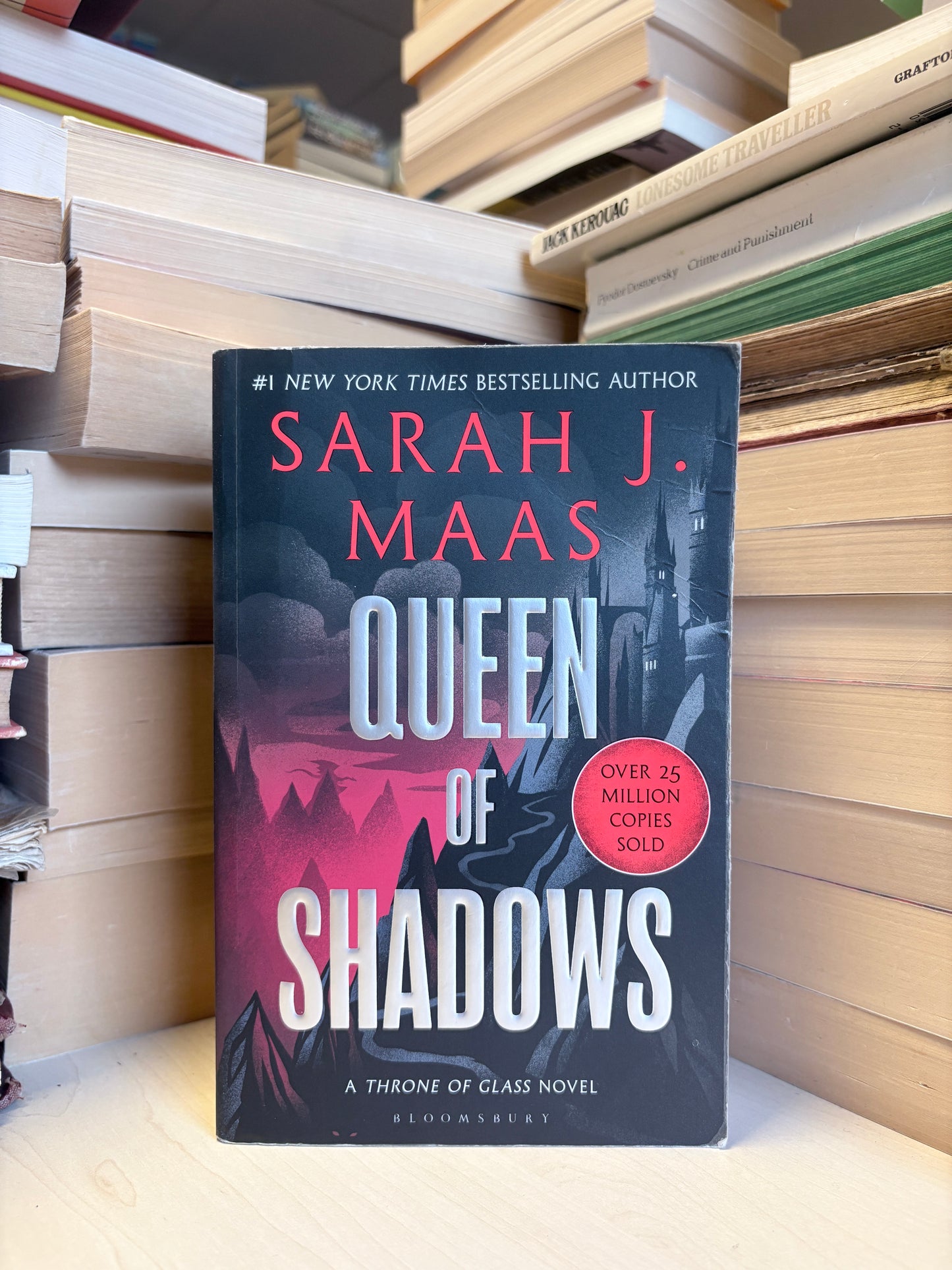 Sarah J. Maas - Queen of Shadows