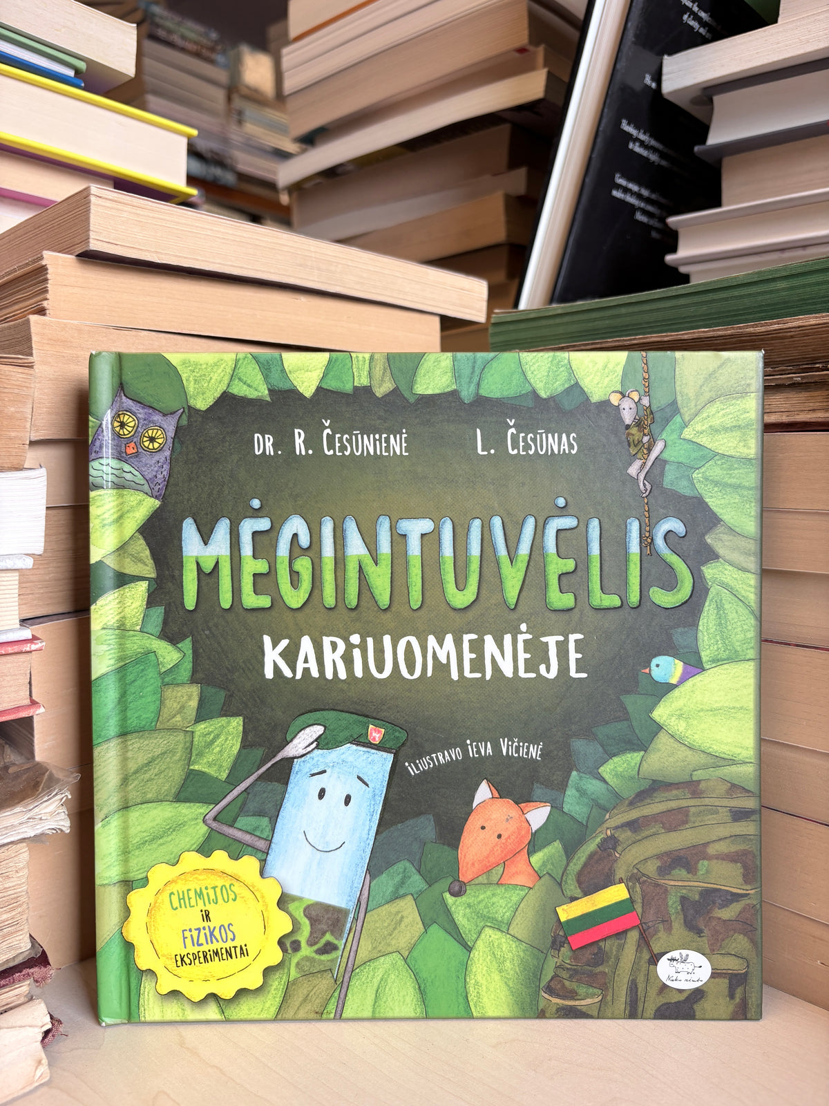Dr. R. Česūnienė, L. Česūnas - ,,Mėgintuvėlis kariuomenėje"