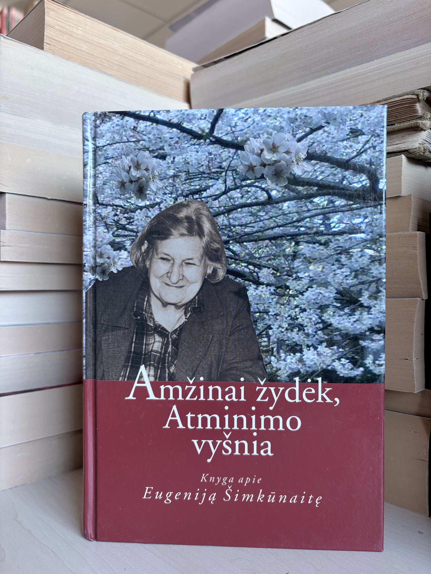 Alijušas Grėbliūnas - ,,Amžinai žydėk, Atminimo vyšnia: knyga apie Eugeniją Šimkūnaitę"