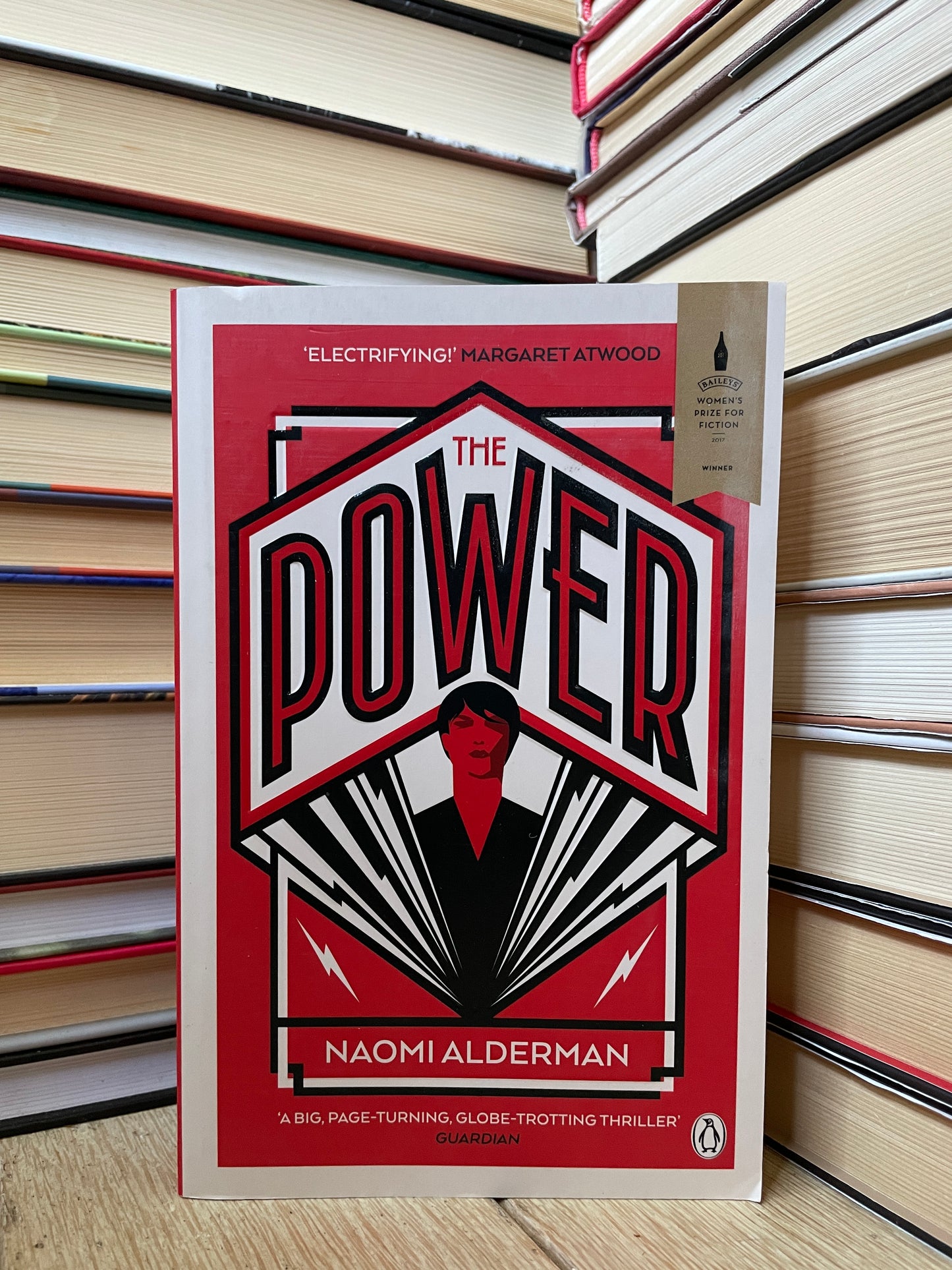Naomi Alderman - The Power (NAUJA)