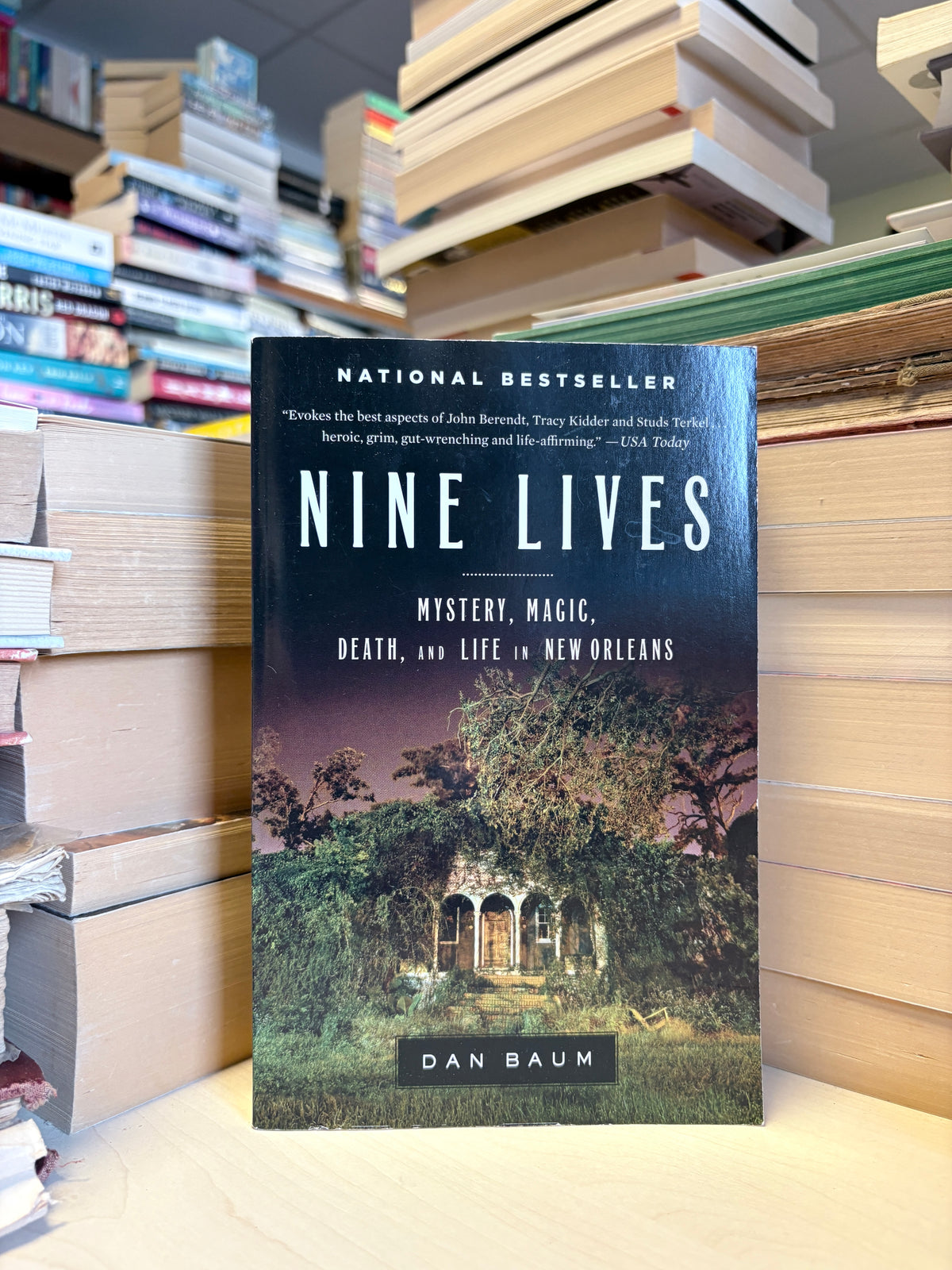 Dan Baum - Nine Lives: Mystery, Magic, Death, And Life in New Orleans