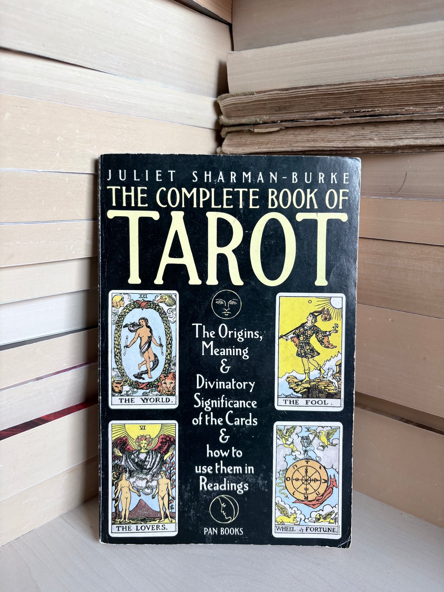 Juliet Sharman-Burke - The Complete Book of Tarot