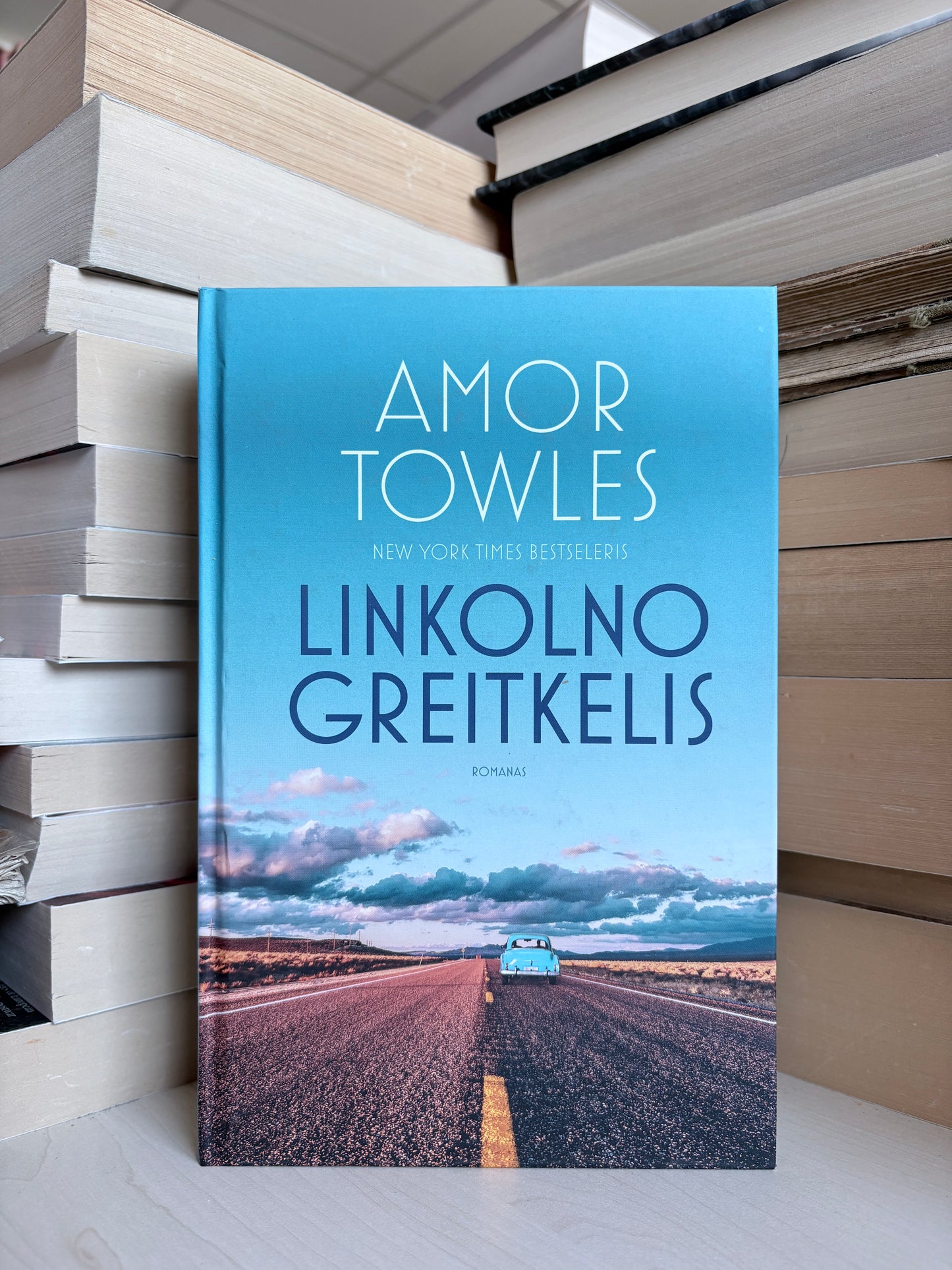 Amor Towles - ,,Linkolno greitkelis"