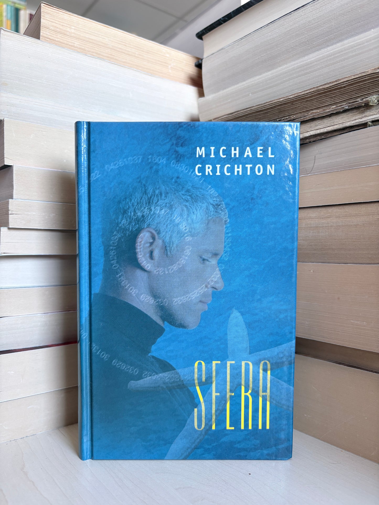 Michael Crichton - ,,Sfera"