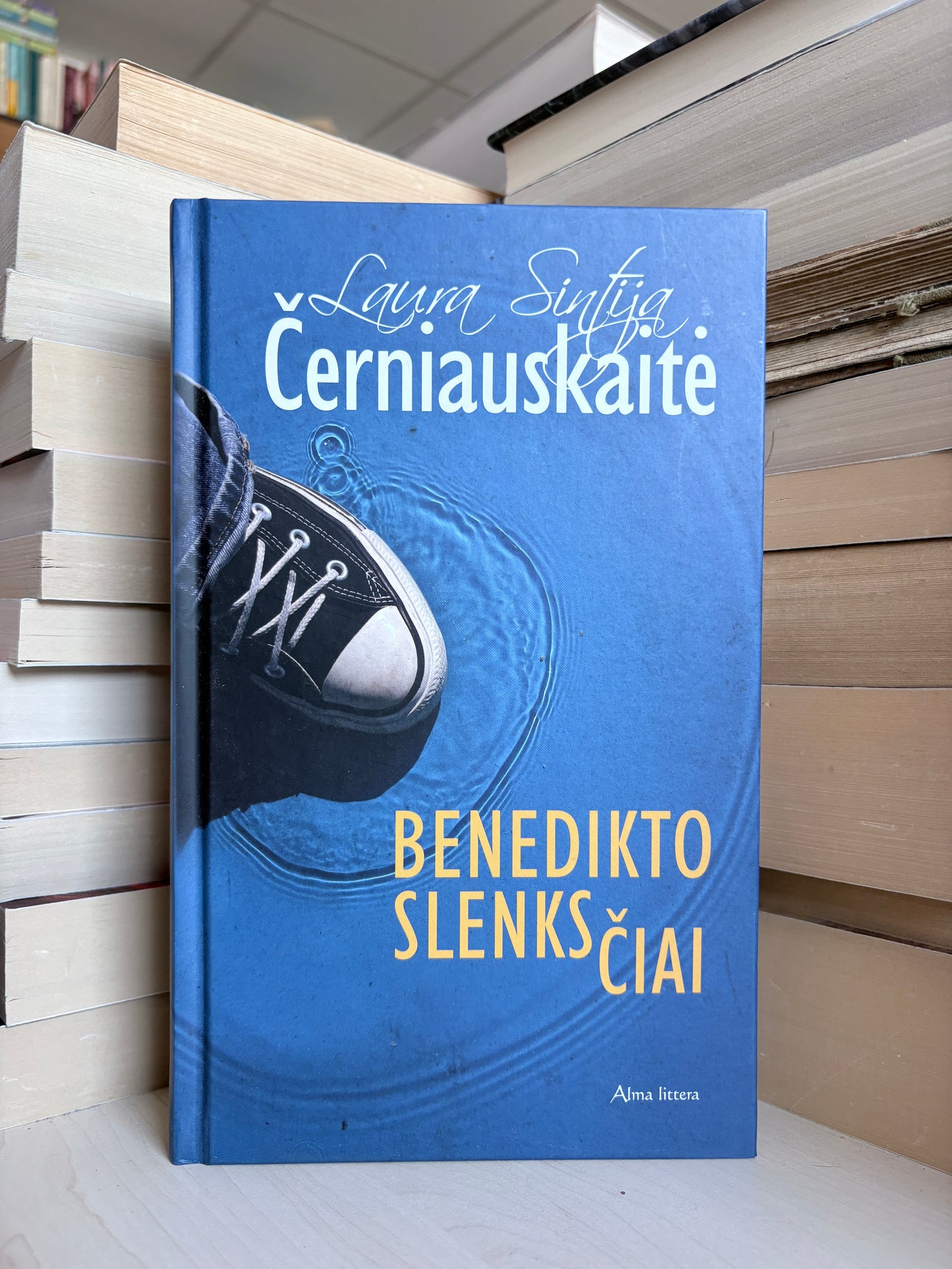 Laura Sintija Černiauskaitė - ,,Benedikto slenksčiai"
