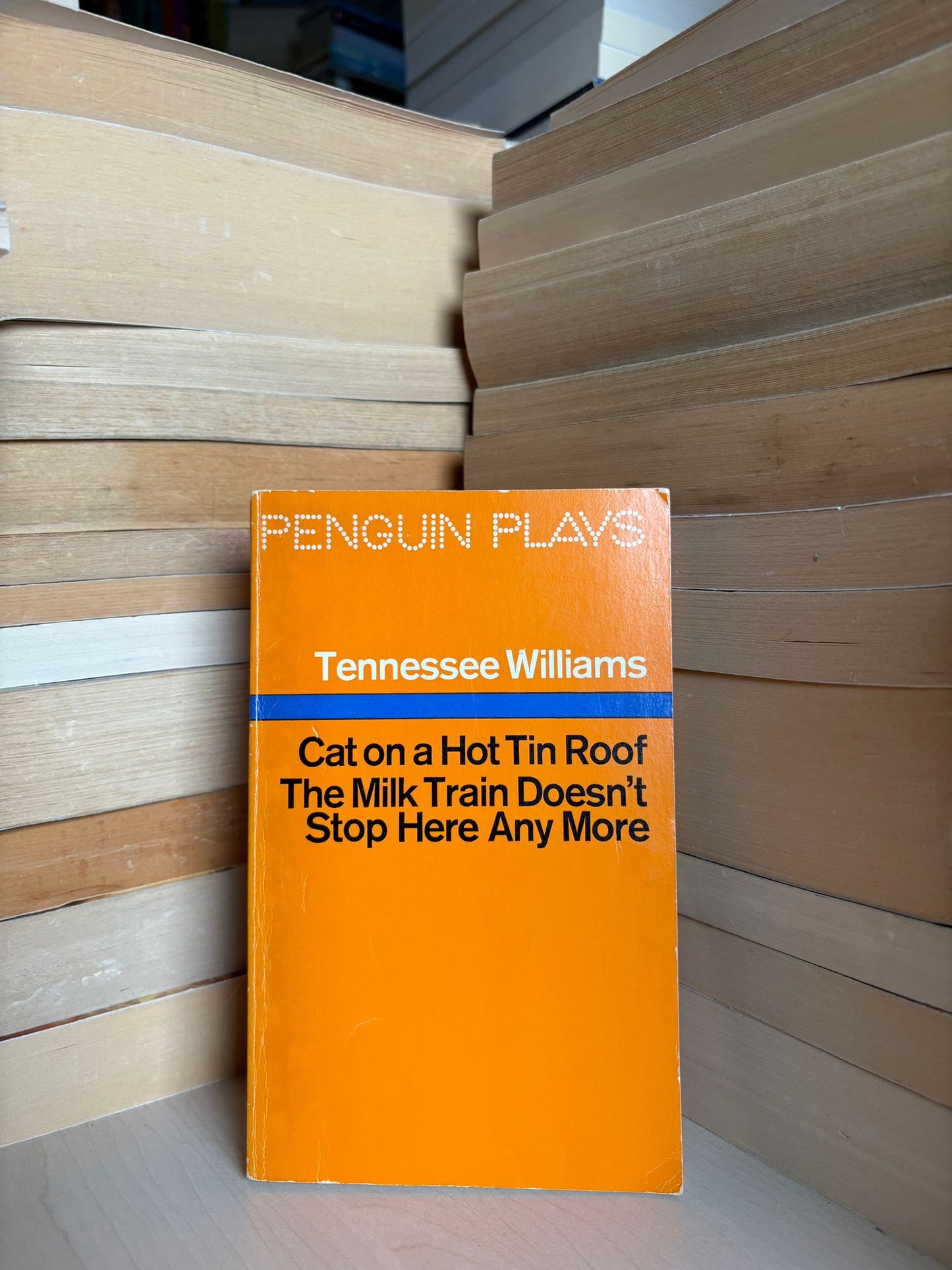 Tennessee Williams - Cat on a Hot Tin Roof. The Milk Train Doesn't Stop Here Any More