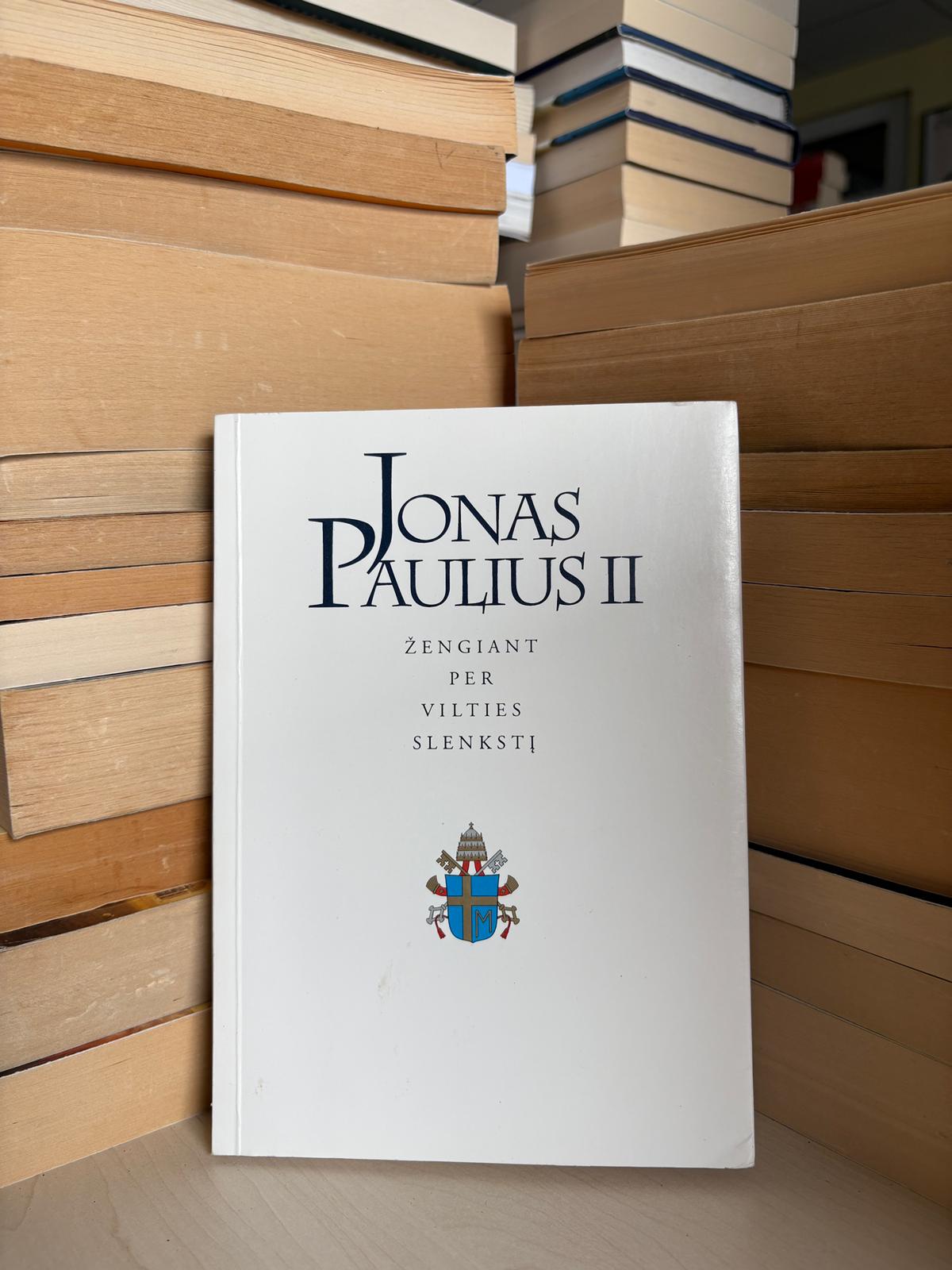 Jonas Paulius II - ,,Žengiant per vilties slenkstį"