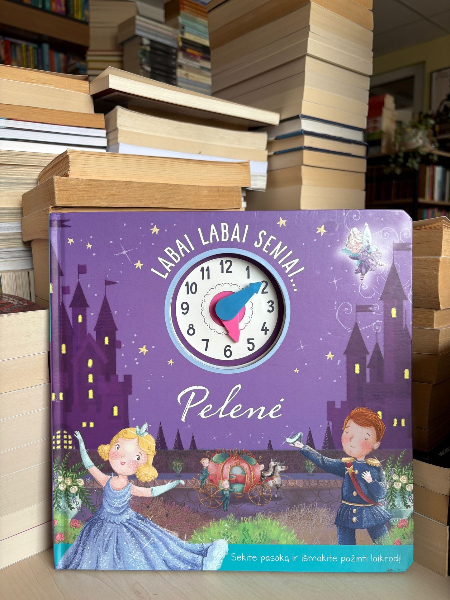 ,,Pelenė: labai labai seniai..."