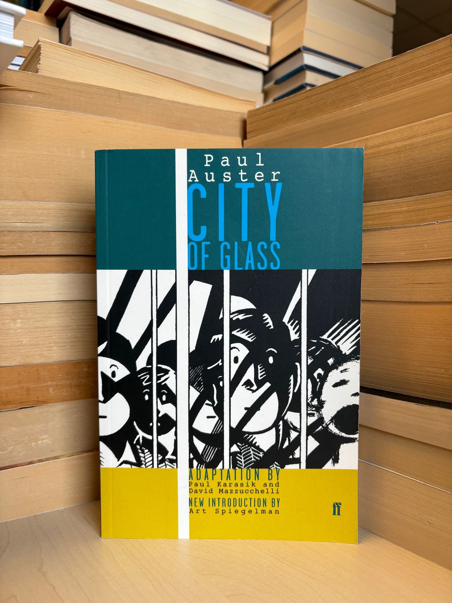 Paul Auster - City of Glass (Adaptation by Paul Karasik and David Mazzucchelli)