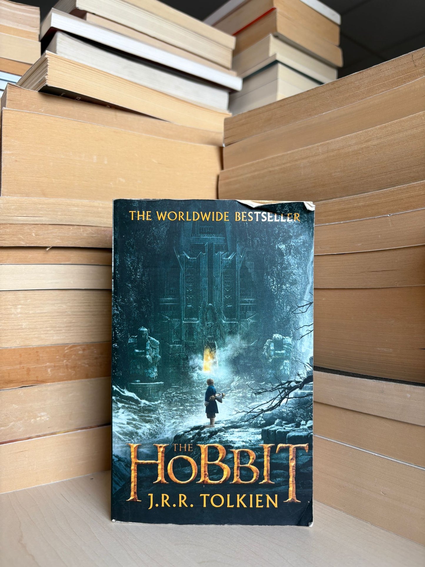 J. R. R. Tolkien - The Hobbit