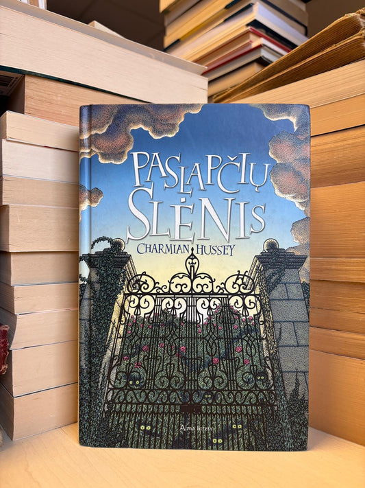 Charmian Hussey - ,,Paslapčių slėnis"