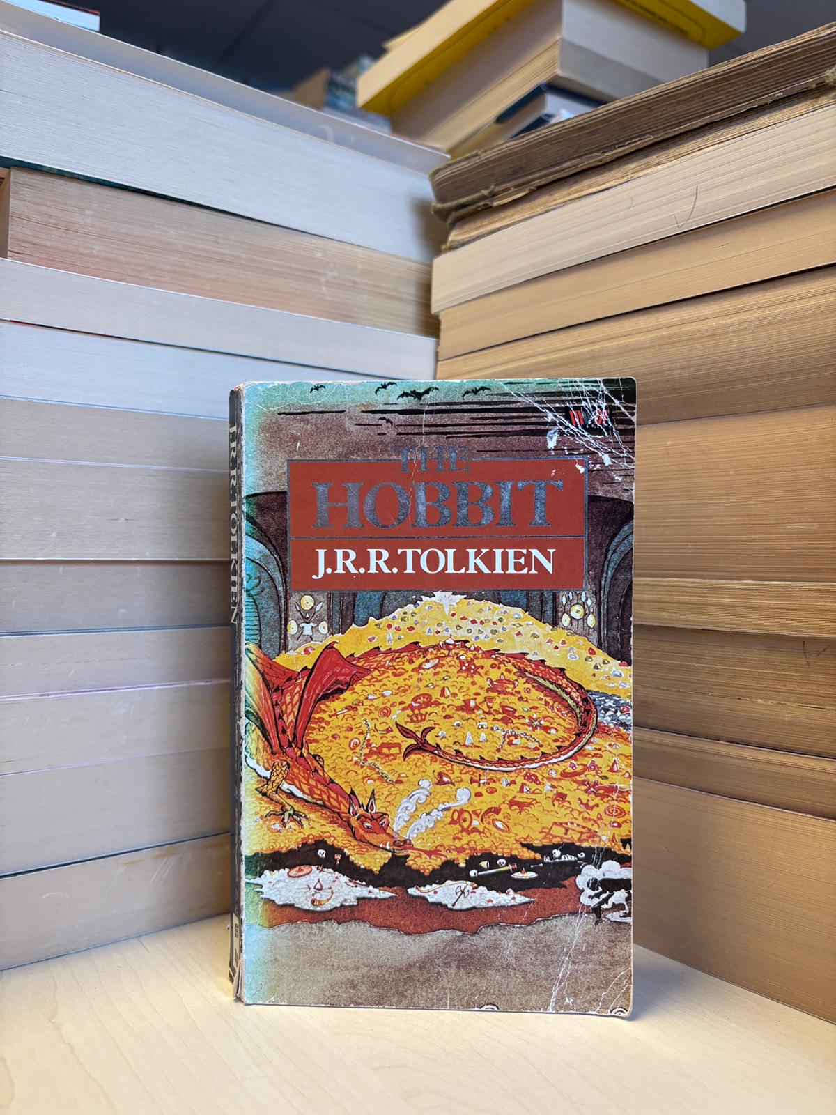J. R. R. Tolkien - The Hobbit