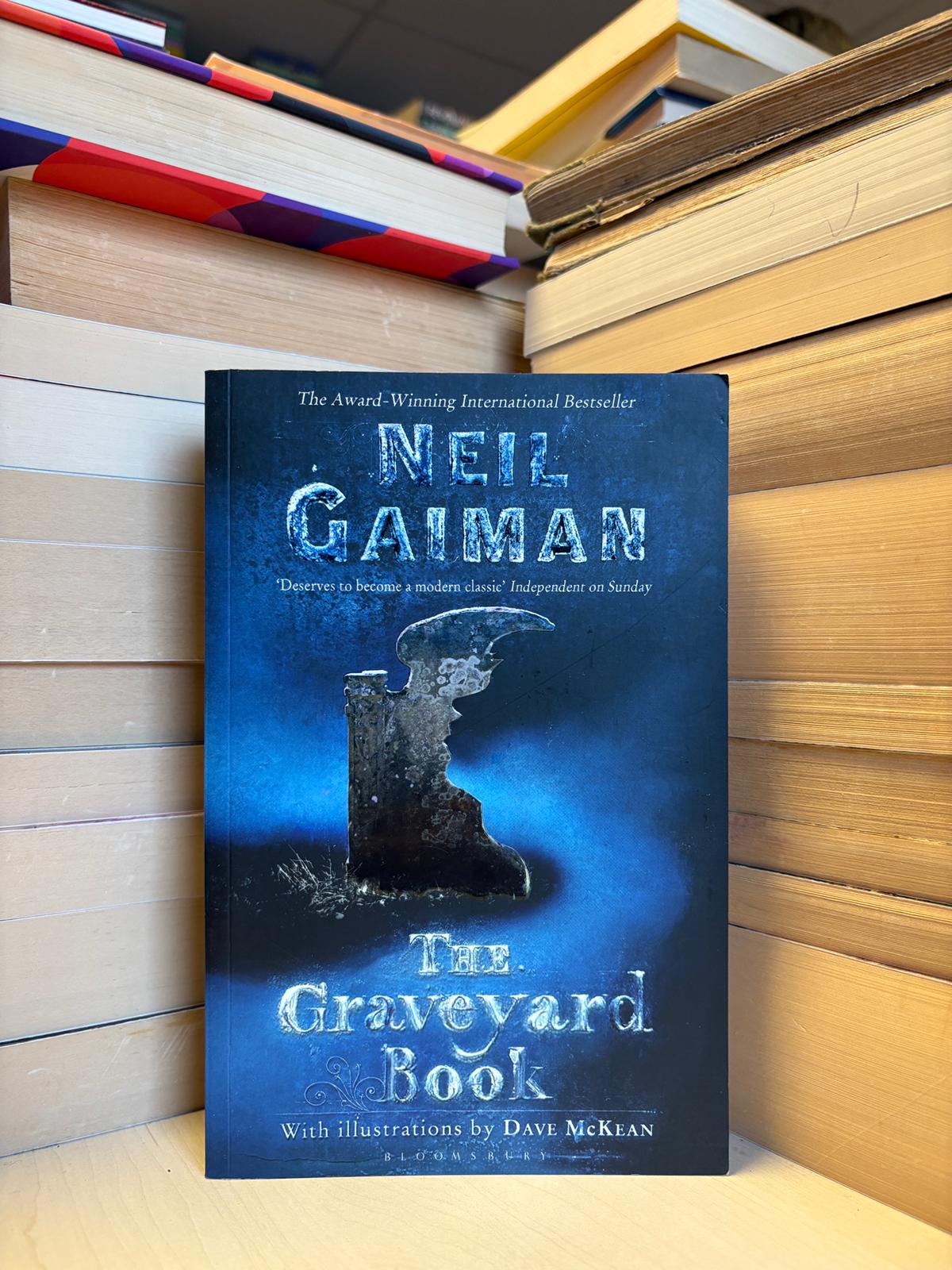 Neil Gaiman - The Graveyard Book