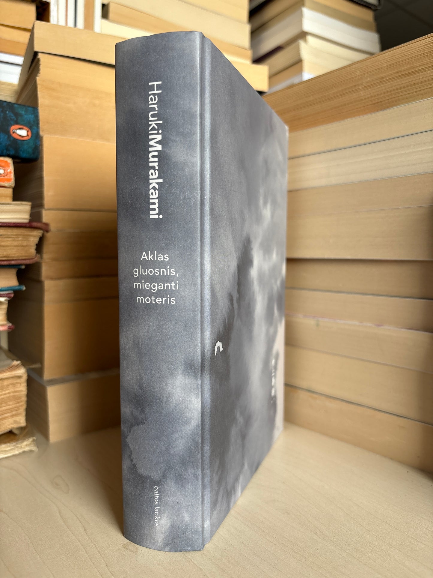 Haruki Murakami - ,,Aklas gluosnis, mieganti moteris"