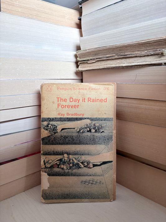 Ray Bradbury - The Day it Rained Forever