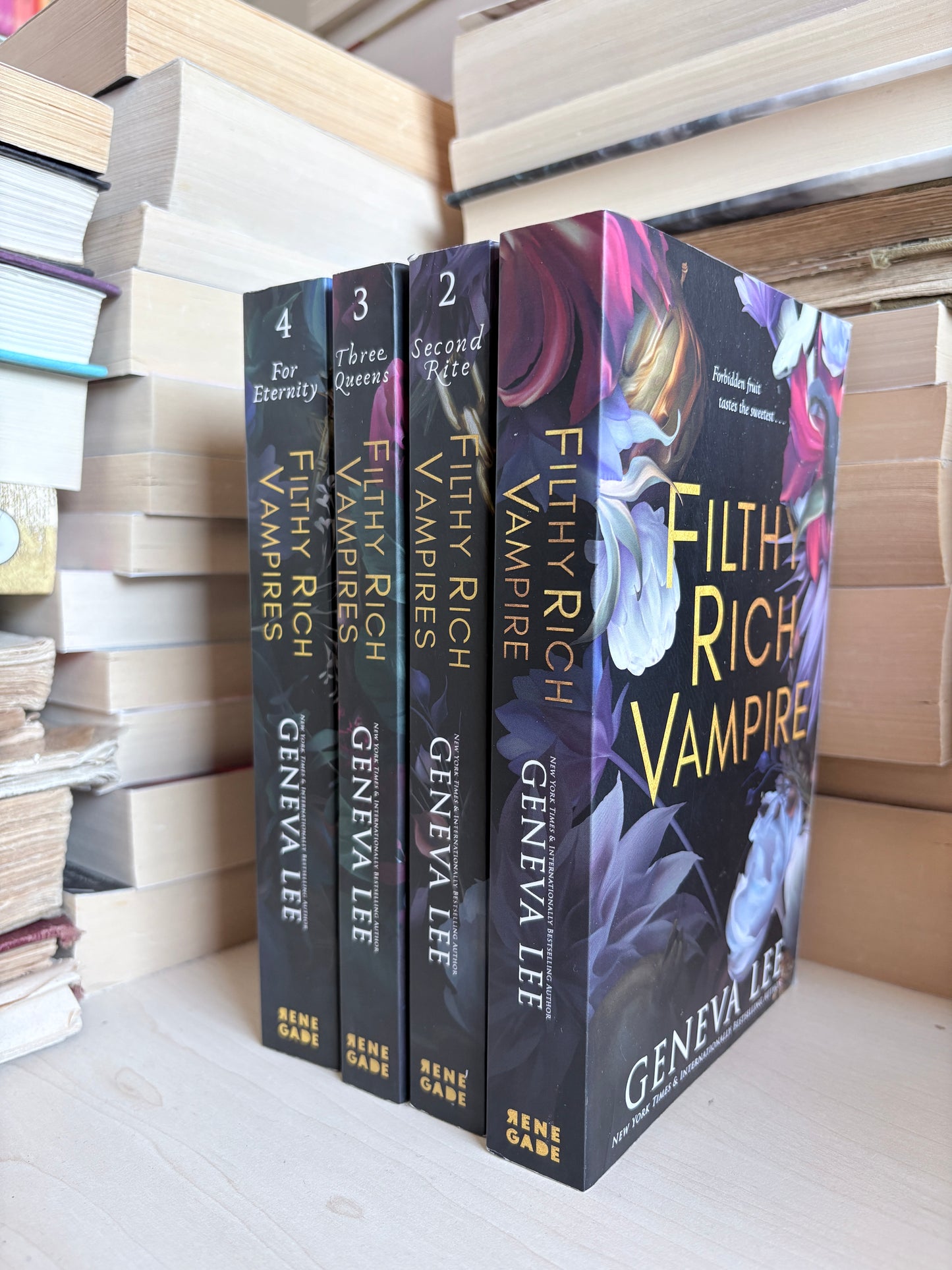 Geneva Lee - Filthy Rich Vampire