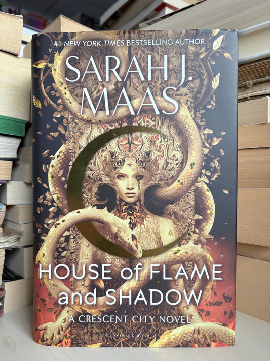 Sarah J. Maas - House of Flame and Shadow