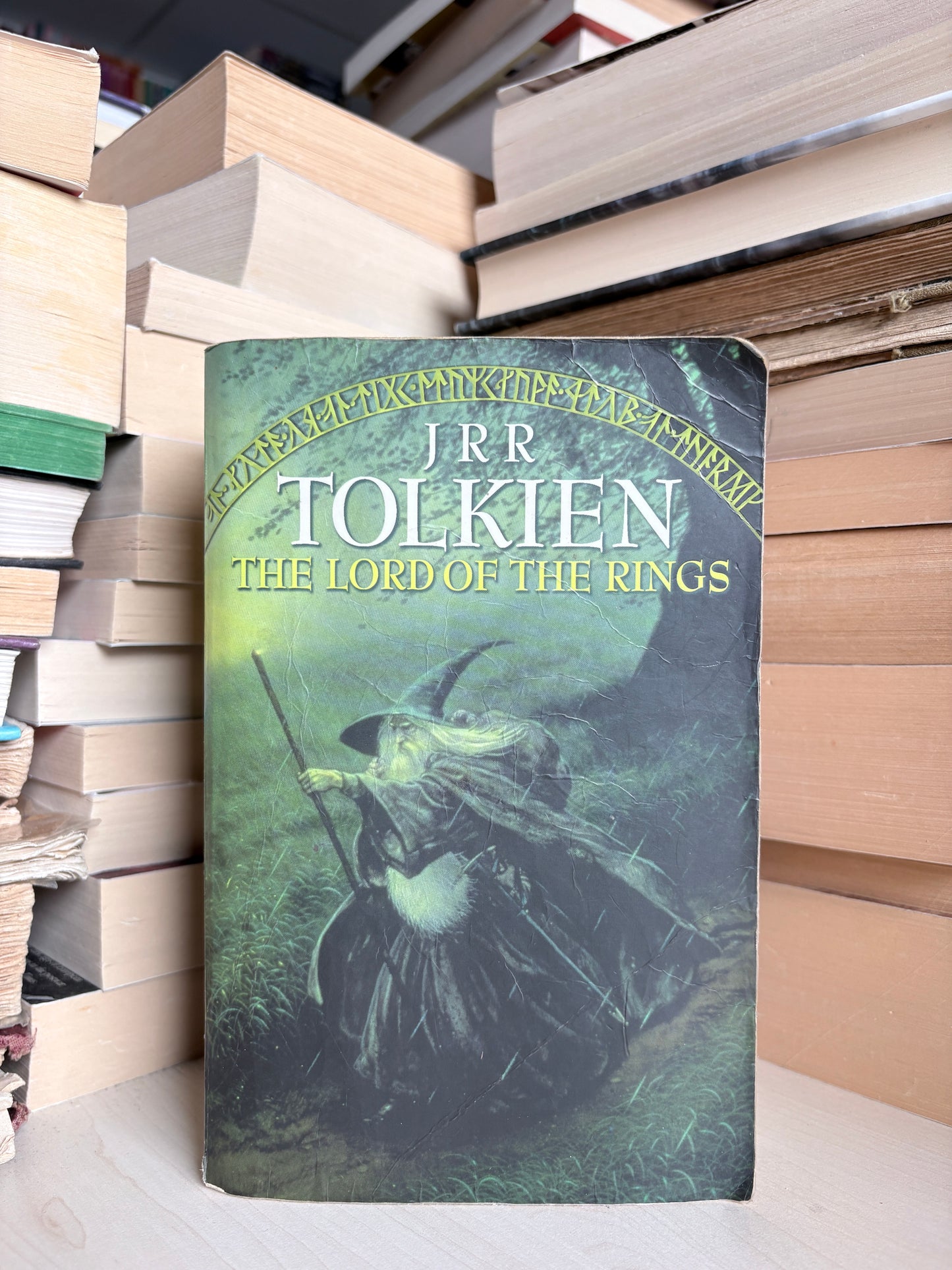 J. R. R. Tolkien - The Lord of the Rings