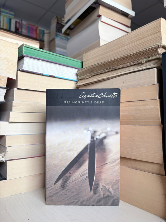 Agatha Christie - Mrs McGinty's Dead