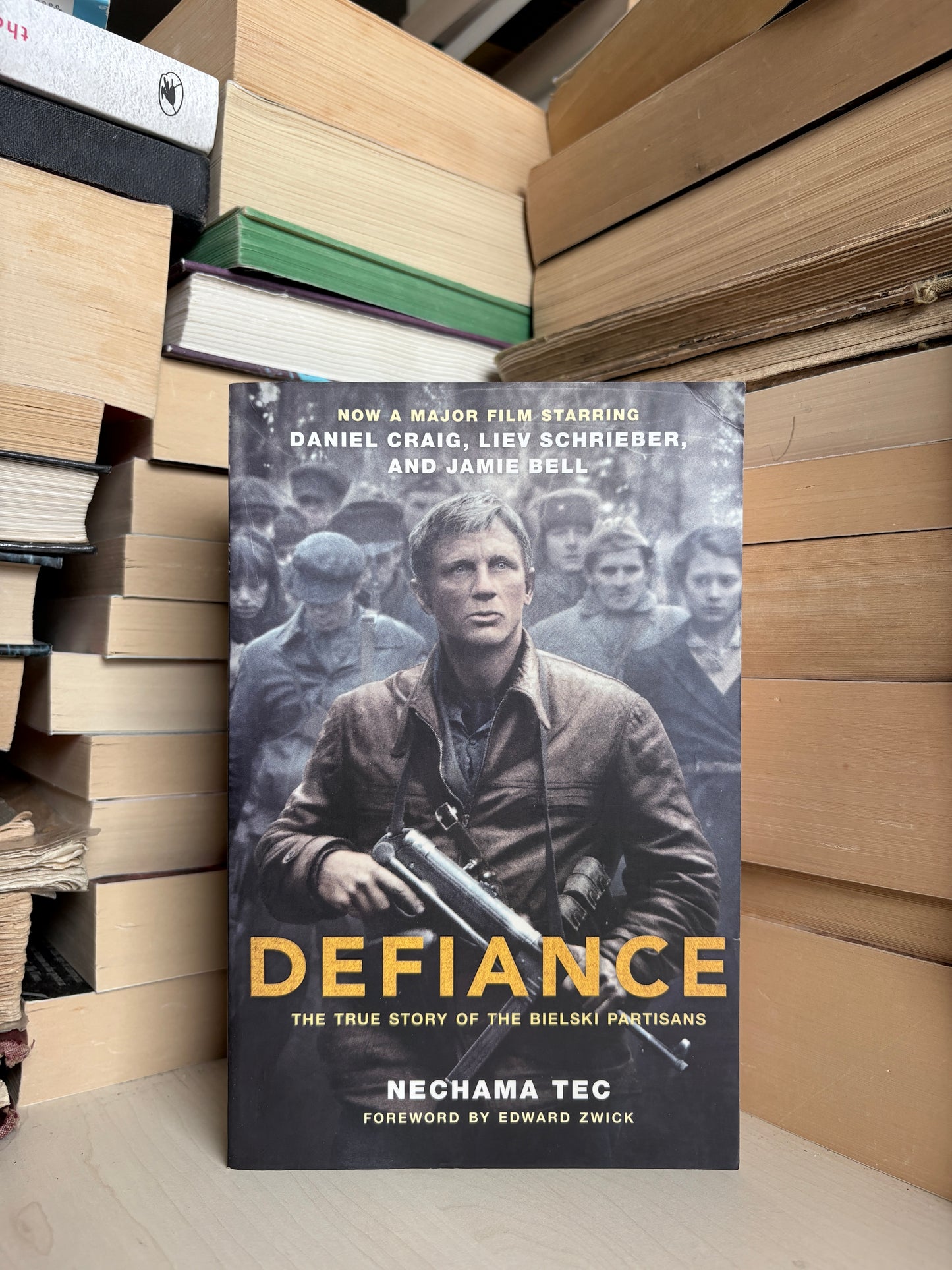 Nechama Tec - Defiance: The True Story of the Bielski Partisans