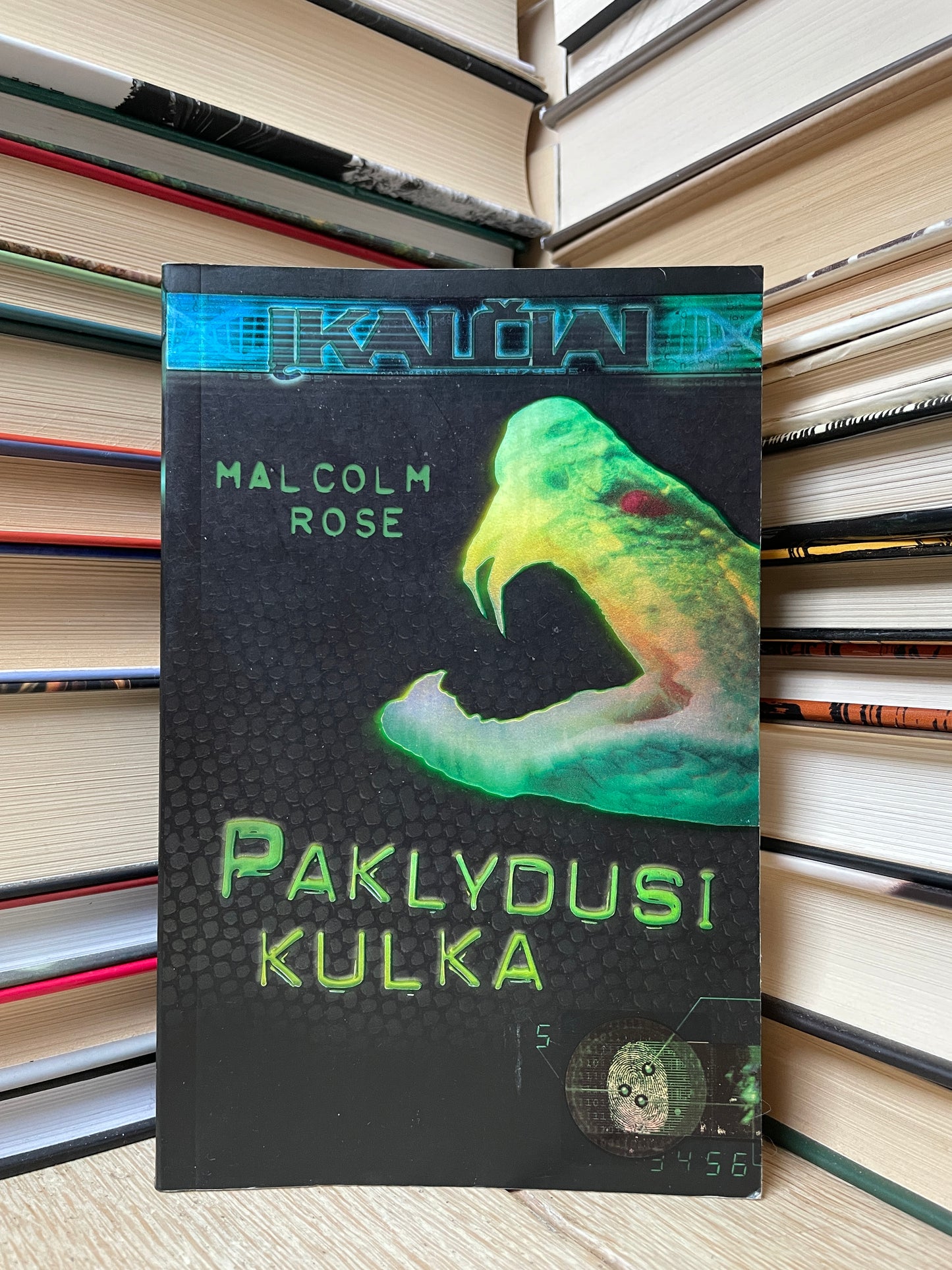 Malcolm Rose - ,,Įkalčiai: Paklydusi kulka"