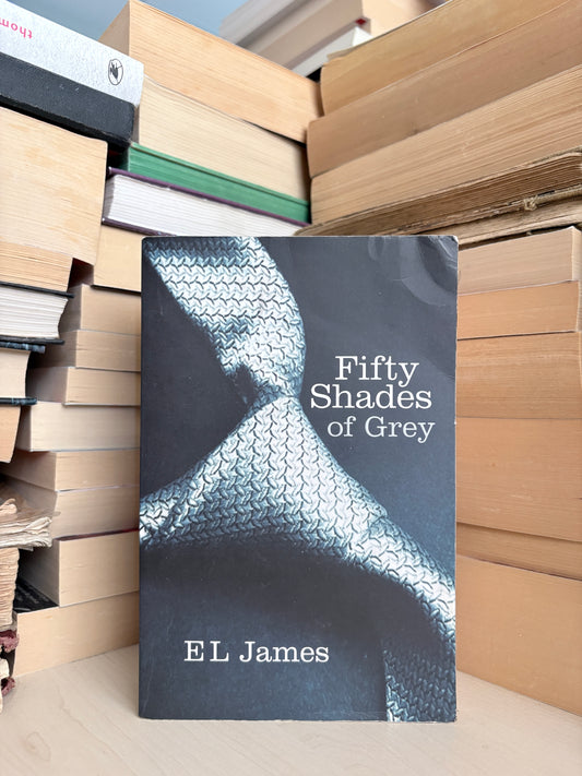 E. L. James - Fifty Shades of Grey