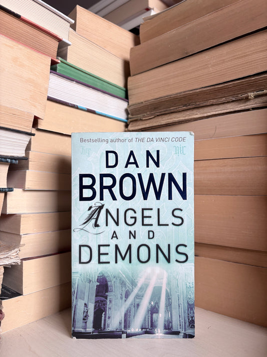 Dan Brown - Angels and Demons