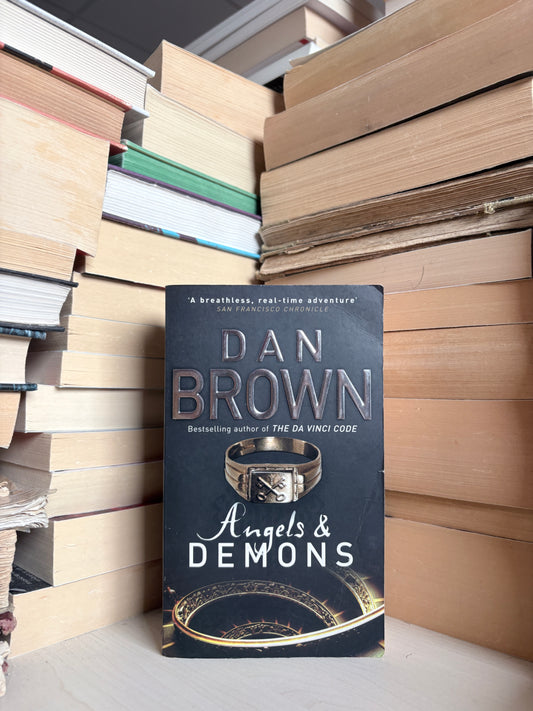 Dan Brown - Angels and Demons