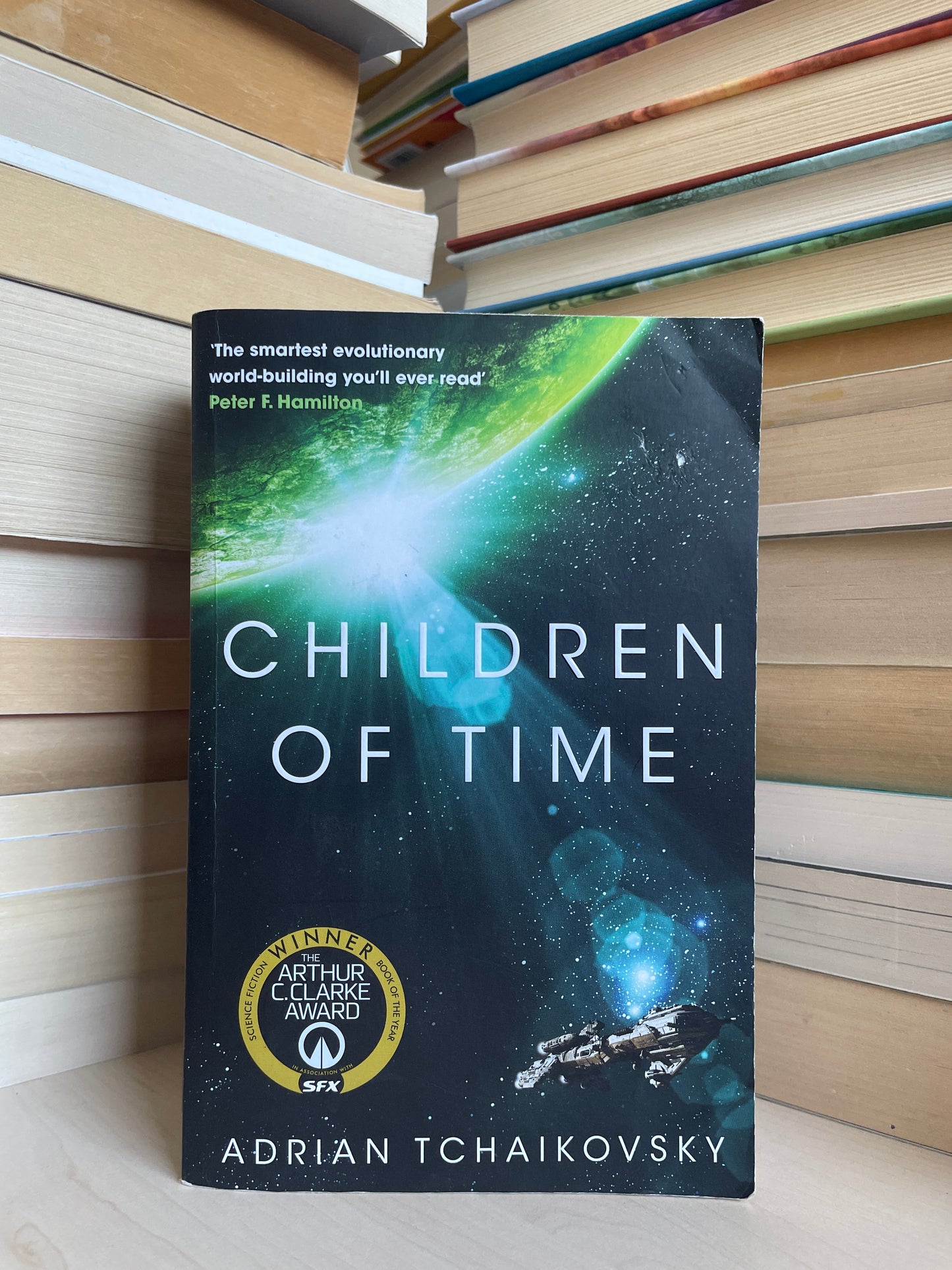 Adrian Tchaikovsky - Children of Time