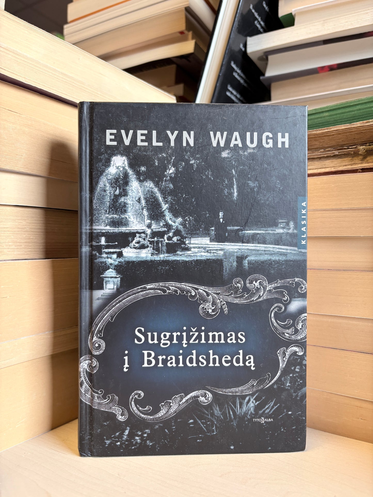 Evelyn Waugh - ,,Sugrįžimas į Braidshedą"