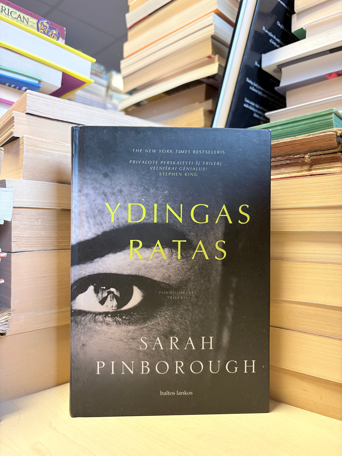 Sarah Pinborough - ,,Ydingas ratas"