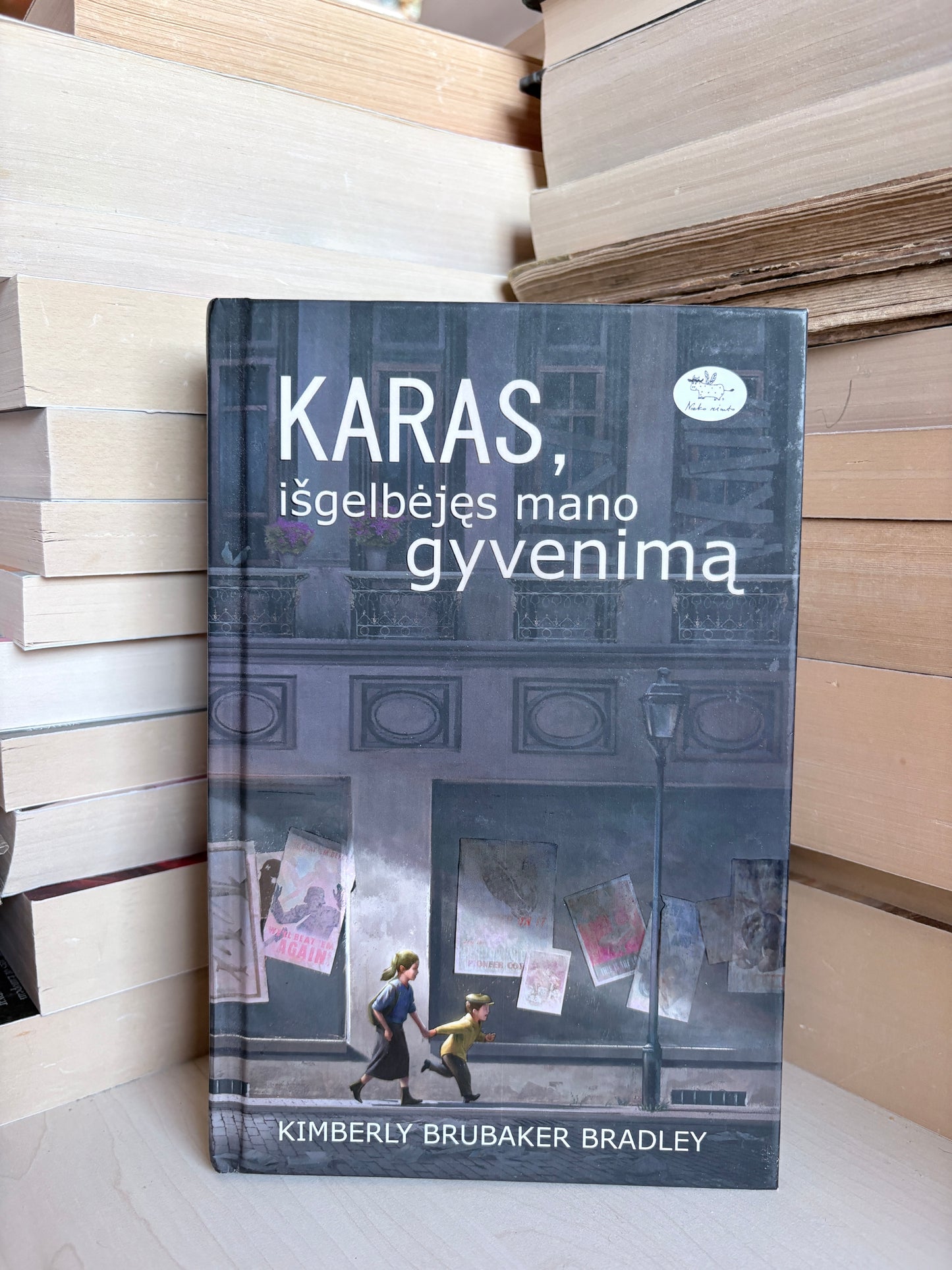 Kimberly Brubaker Bradley - ,,Karas, išgelbėjęs mano gyvenimą"