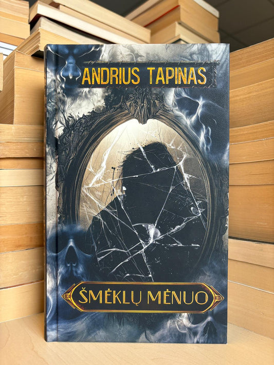 Andrius Tapinas - ,,Šmėklų mėnuo"
