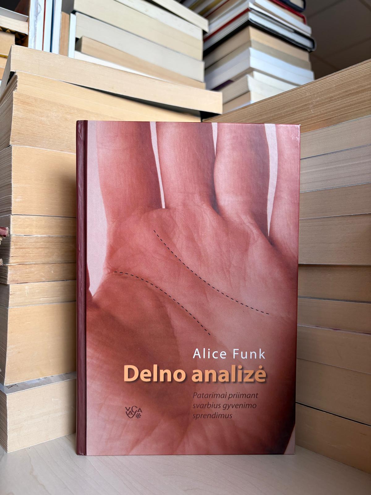 Alice Funk - ,,Delno analizė"