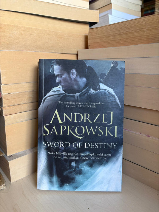 Andrzej Sapkowski - The Witcher: Sword of Destiny