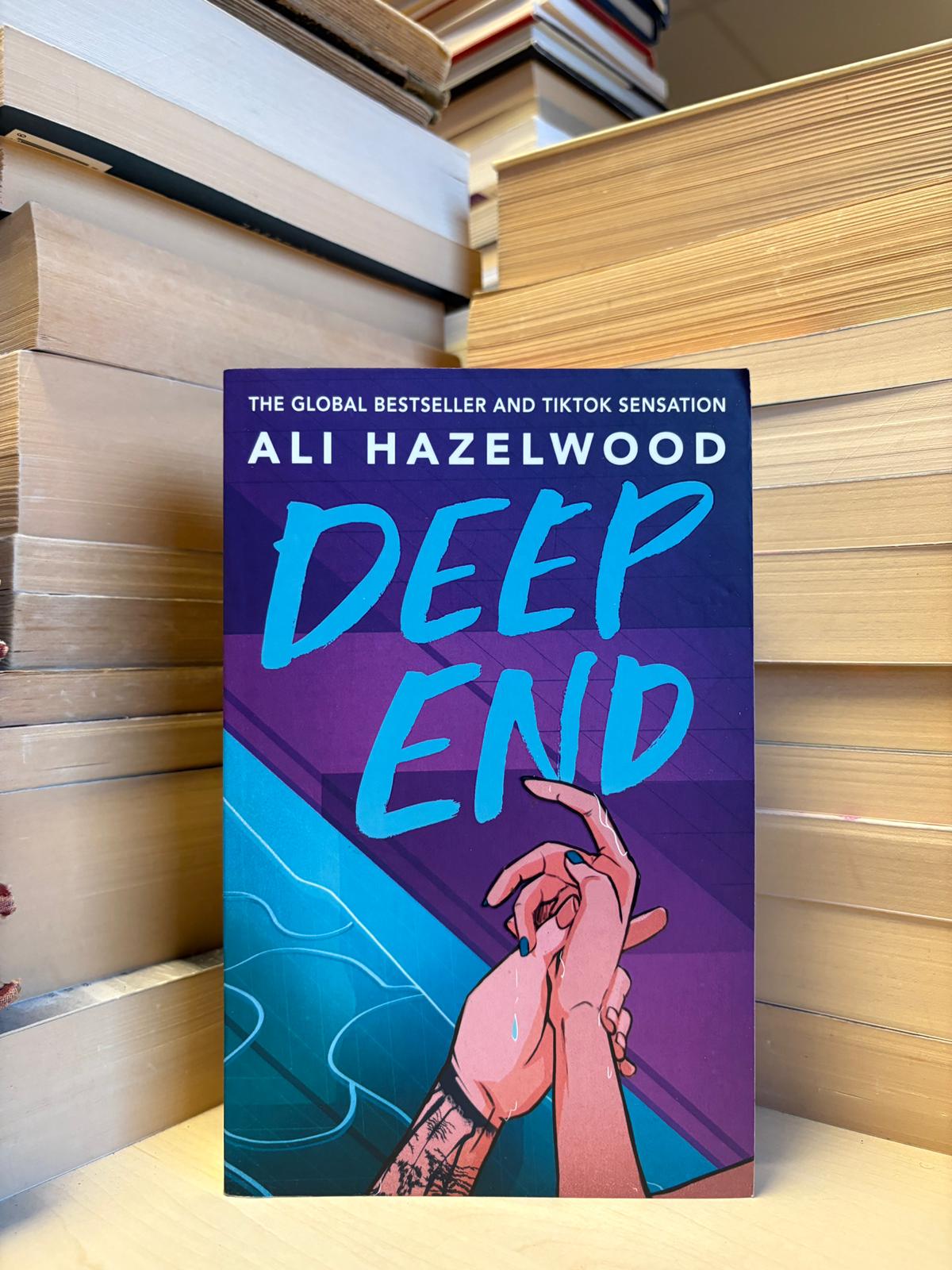 Ali Hazelwood - Deep End