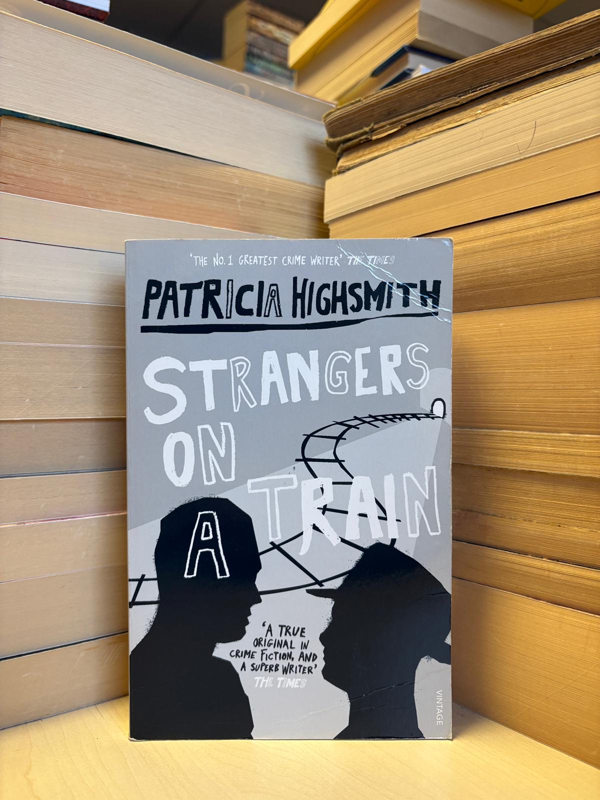 Patricia Highsmith - Strangers on a Train