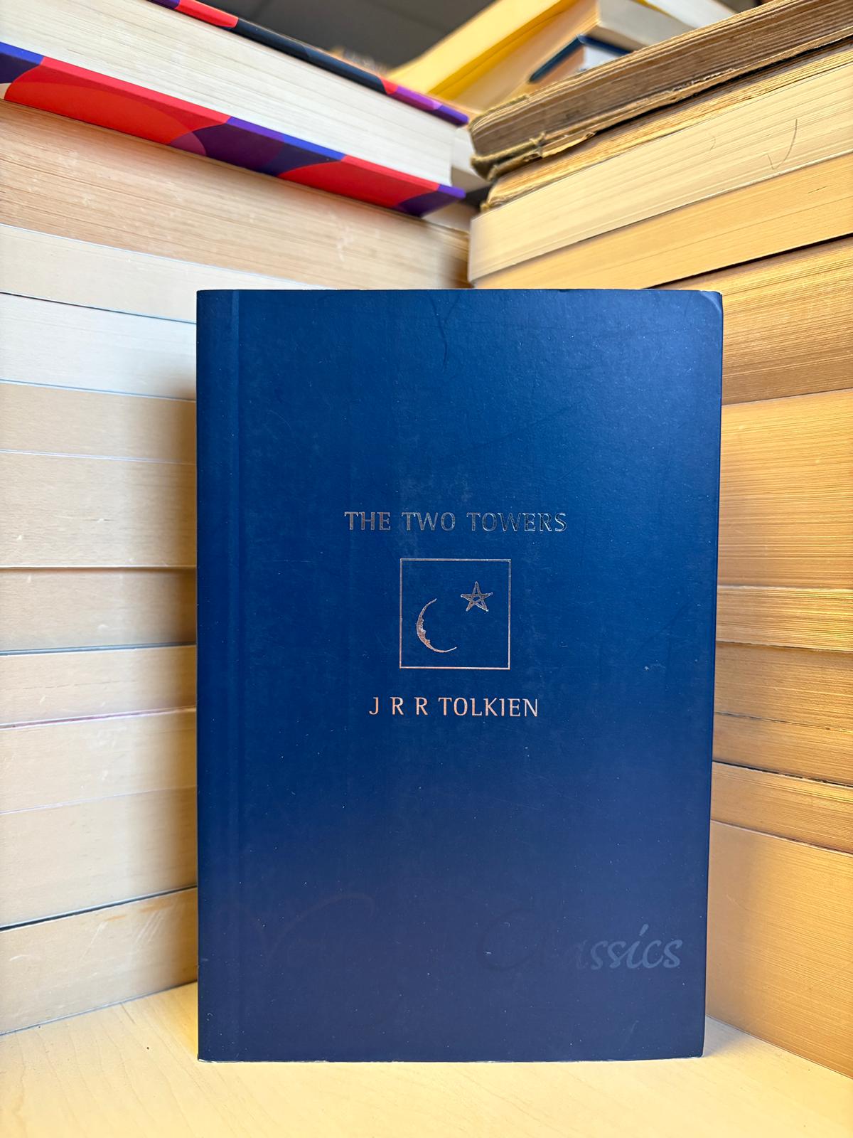 J. R. R. Tolkien - The Lord of the Rings: The Two Towers