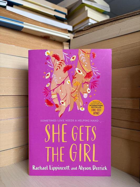 Rachael Lippincott, Alyson Derrick - She Gets the Girl