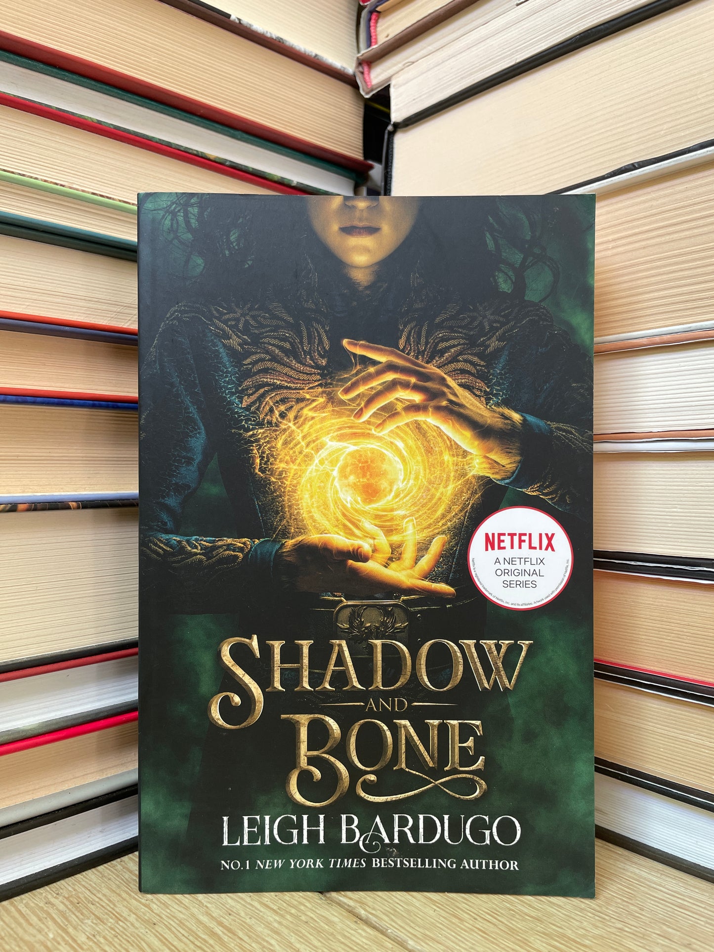 Leigh Bardugo - Shadow and Bone